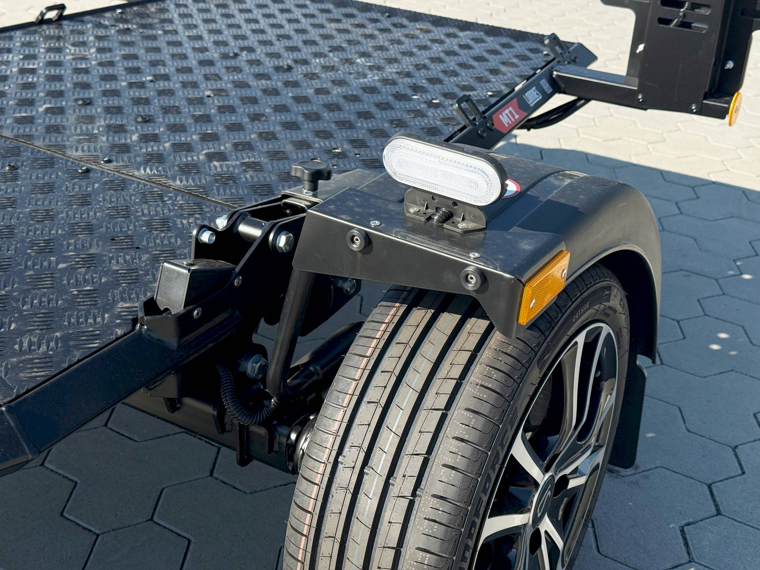 LORRIES MT-1 | BLACK EDTION