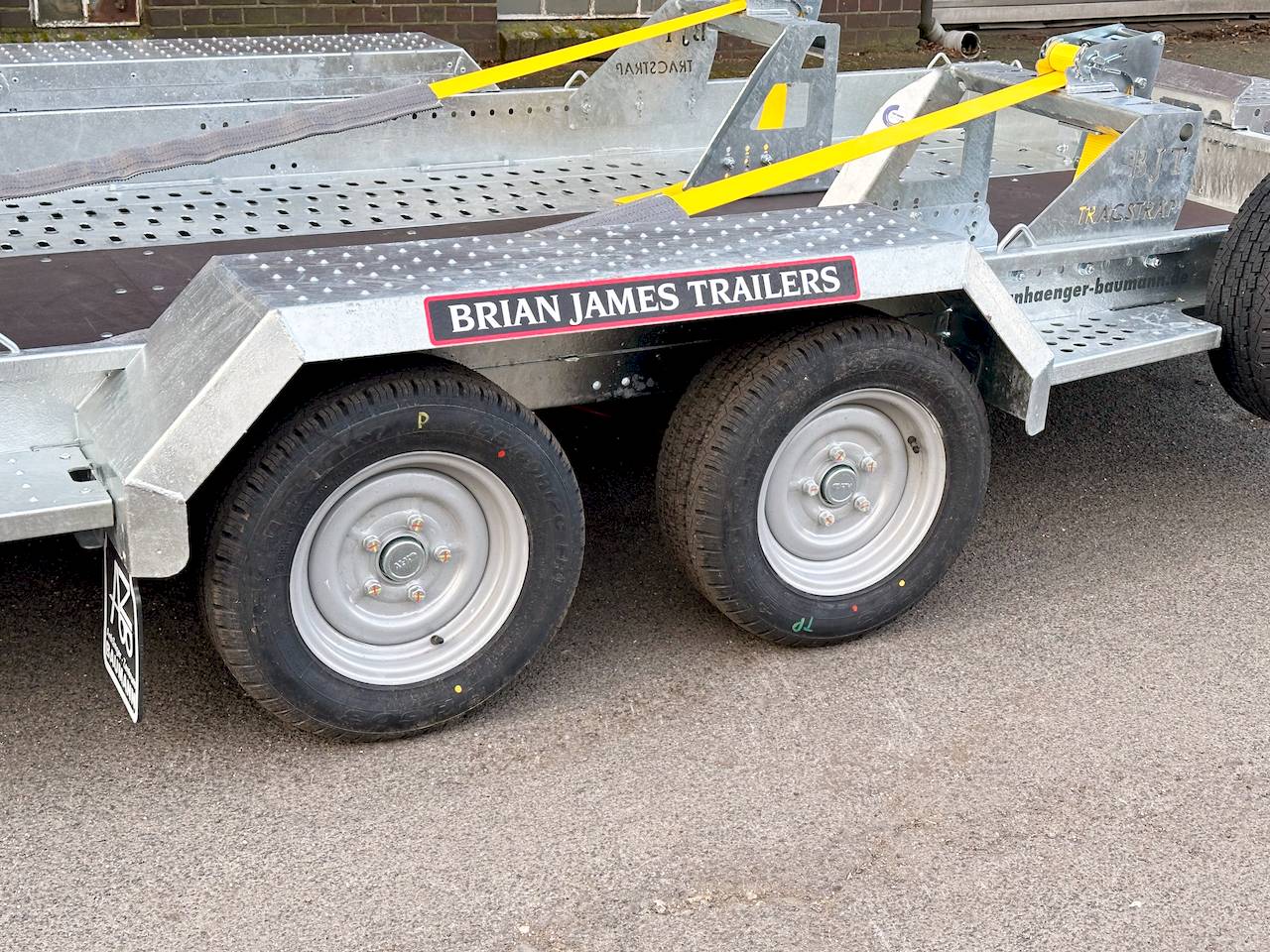 BRIAN JAMES CARGO DIGGER PLANT 2 | TRACSTRAP | EINZELRAMPEN