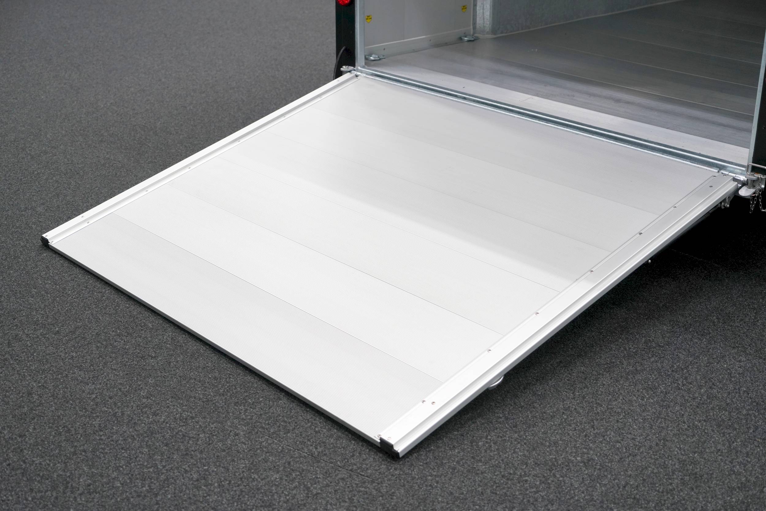 CHEVAL LIBERTE DEBON C800 ALU ROADSTER