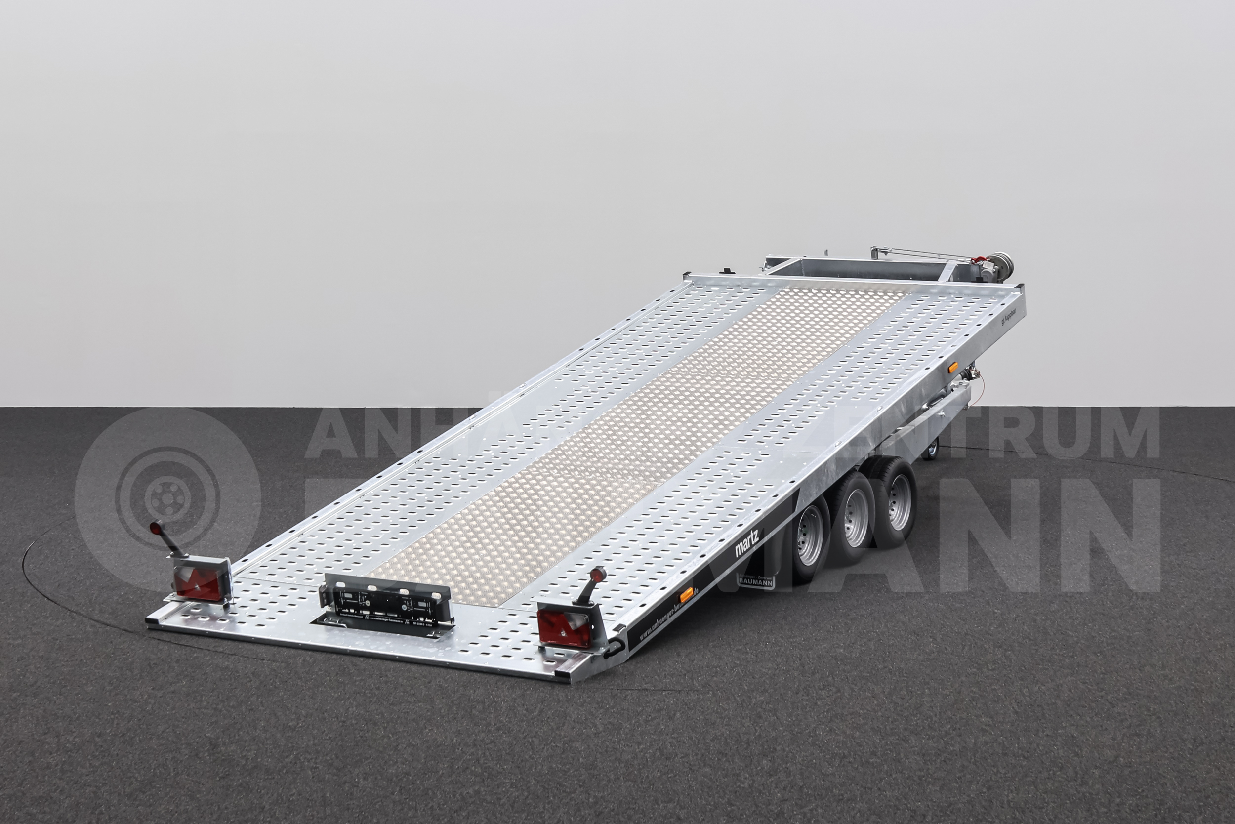 MARTZ GT KIPPBAR 480/3 3,5T | ALUBODEN MITTIG