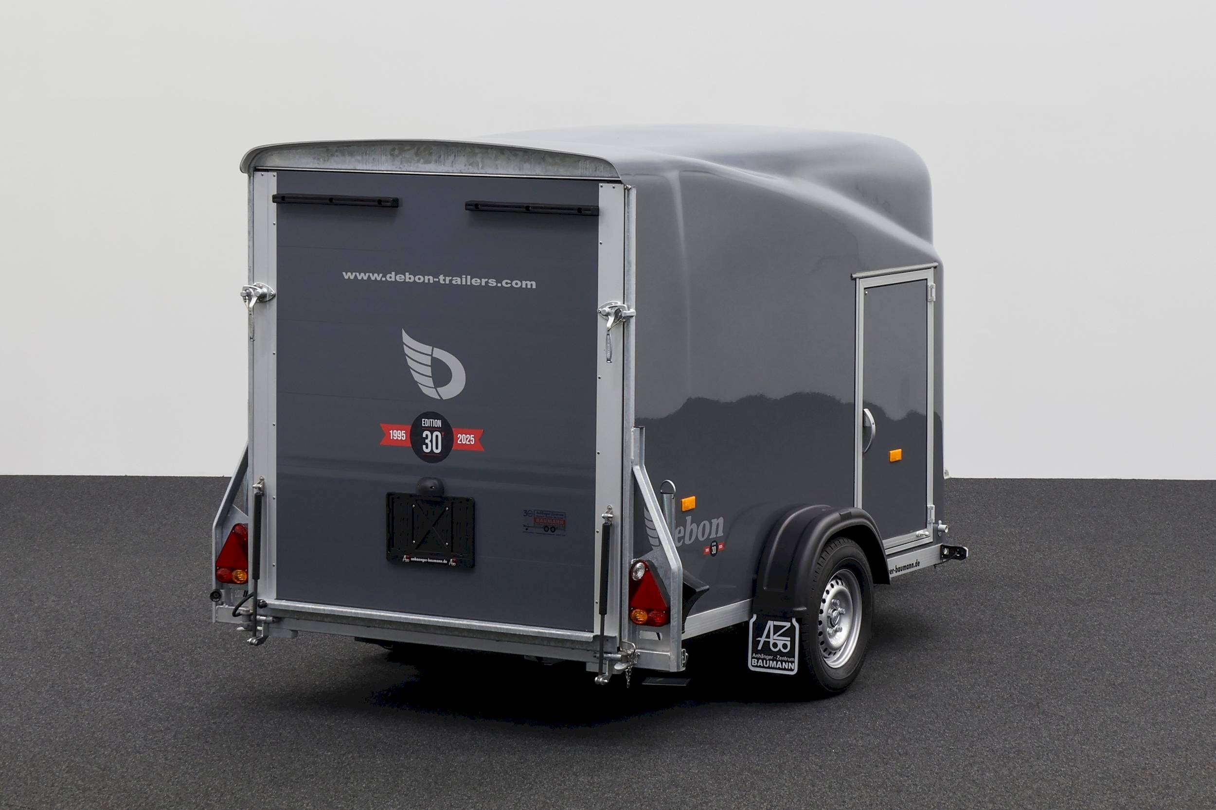 CHEVAL LIBERTE DEBON CARGO 1300