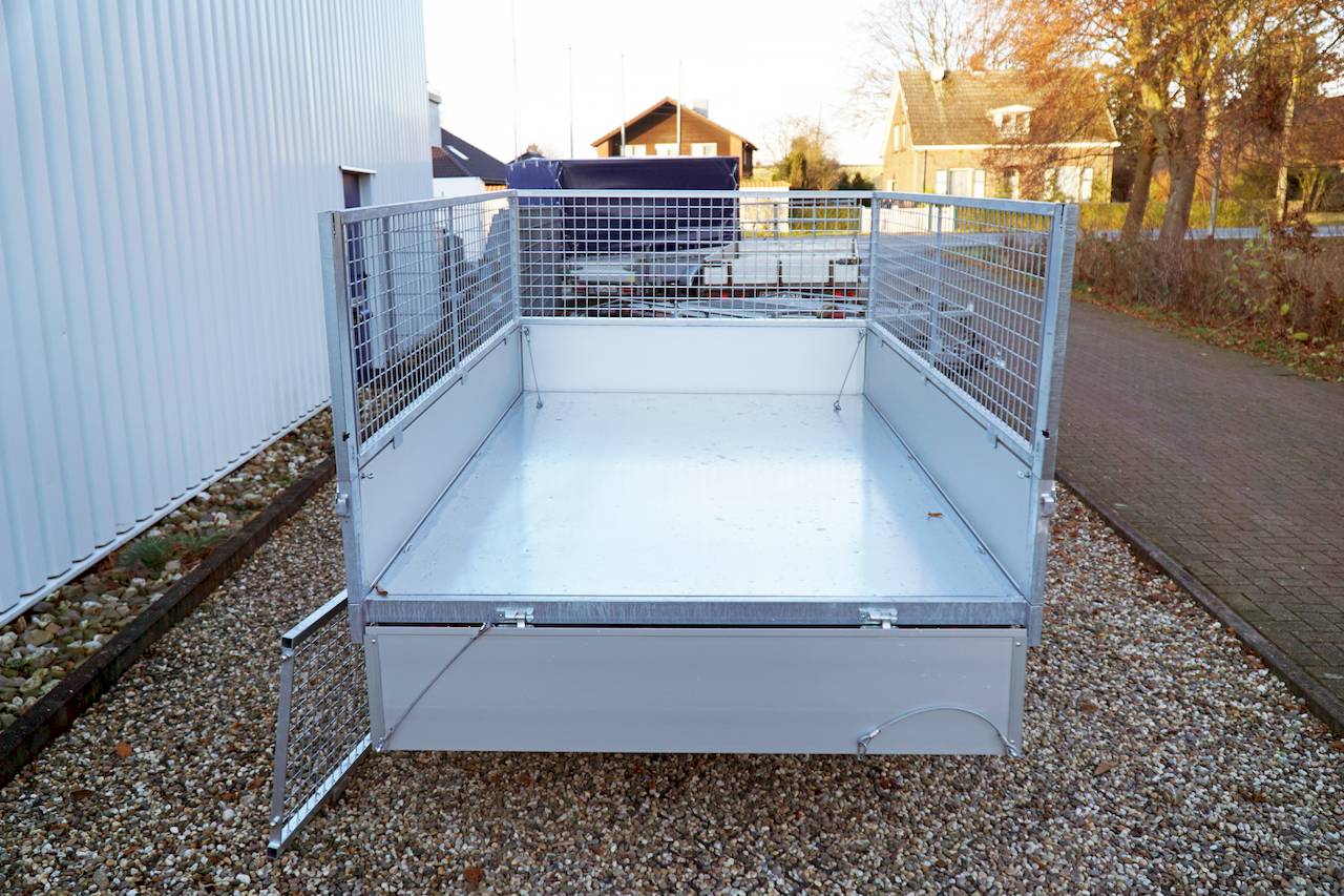 CHEVAL LIBERTE DEBON PW0 LUX | GITTERAUFSATZ