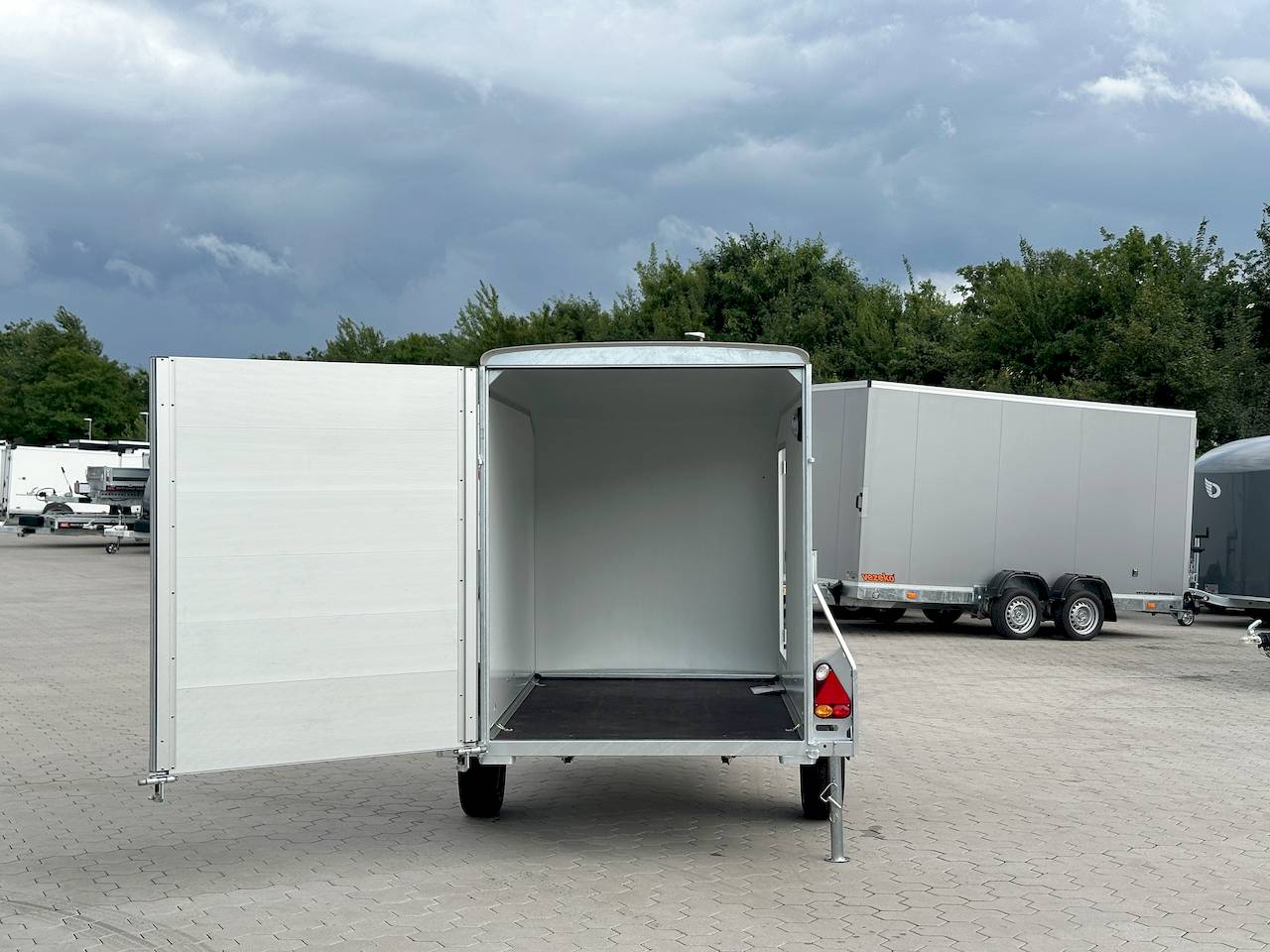 CHEVAL LIBERTE DEBON C255 V2 WABENKERN