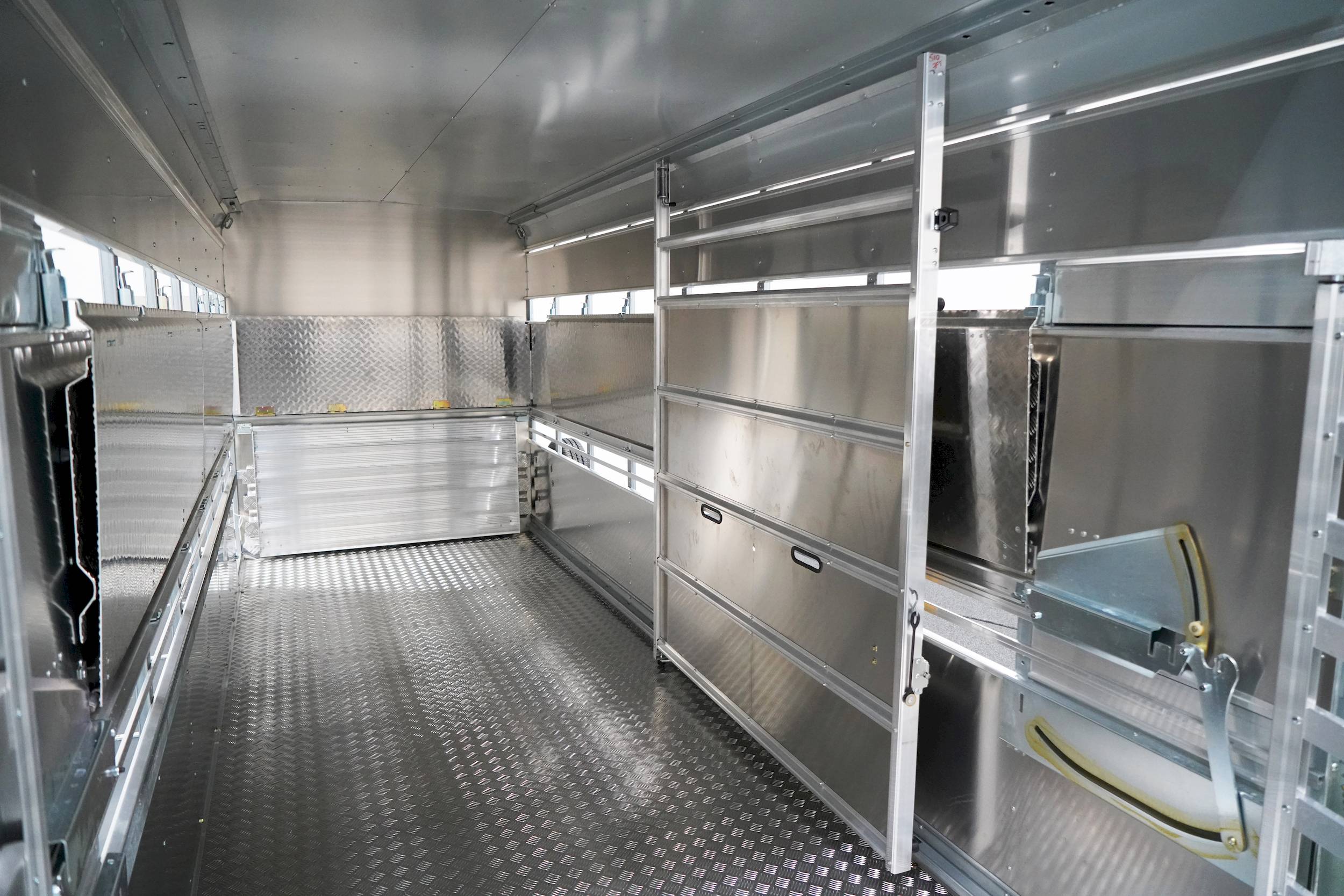 IFOR WILLIAMS TA510GT | 16x7 | TANK | DOPPELSTOCK