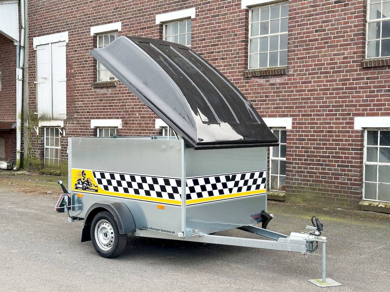 VEZEKO KART 2 | SILBER + SCHWARZ | GELBER AUFKLEBER