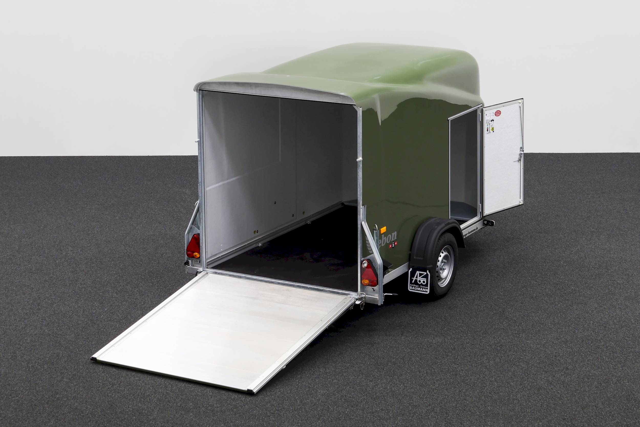 CHEVAL LIBERTE DEBON CARGO 1300