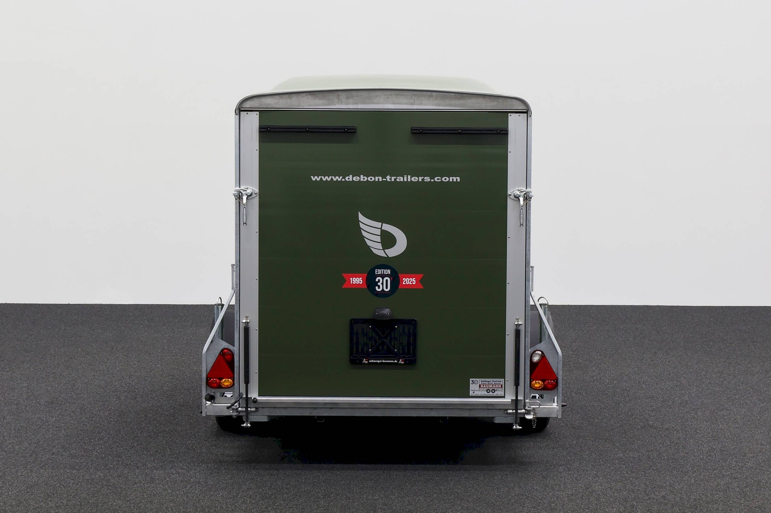CHEVAL LIBERTE DEBON CARGO 1300