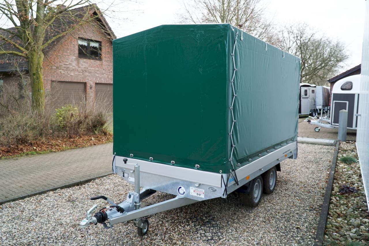 GESCHLOSSENER PLANENANHÄNGER - L - MIETEN