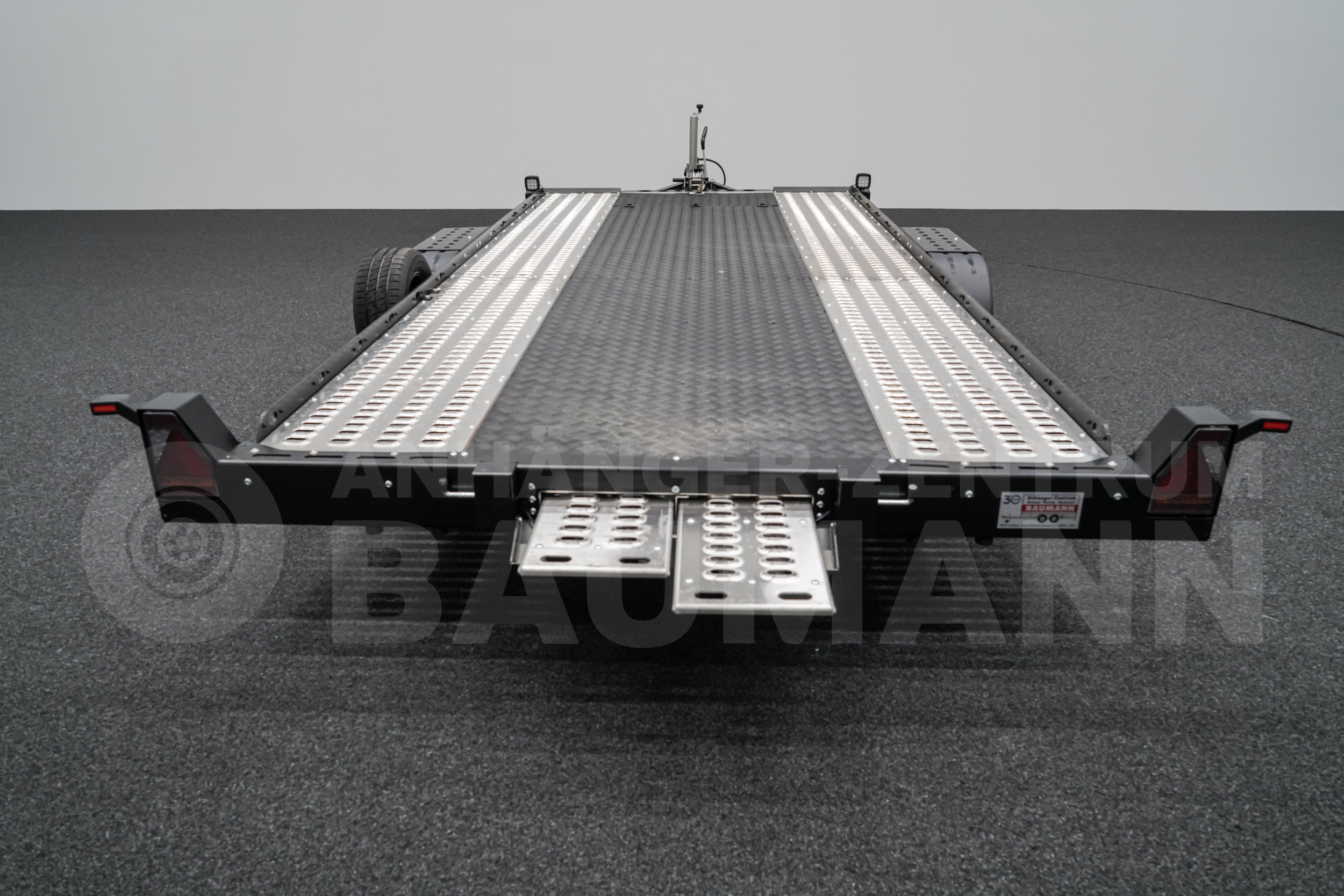 LORRIES PLAXX27-4520