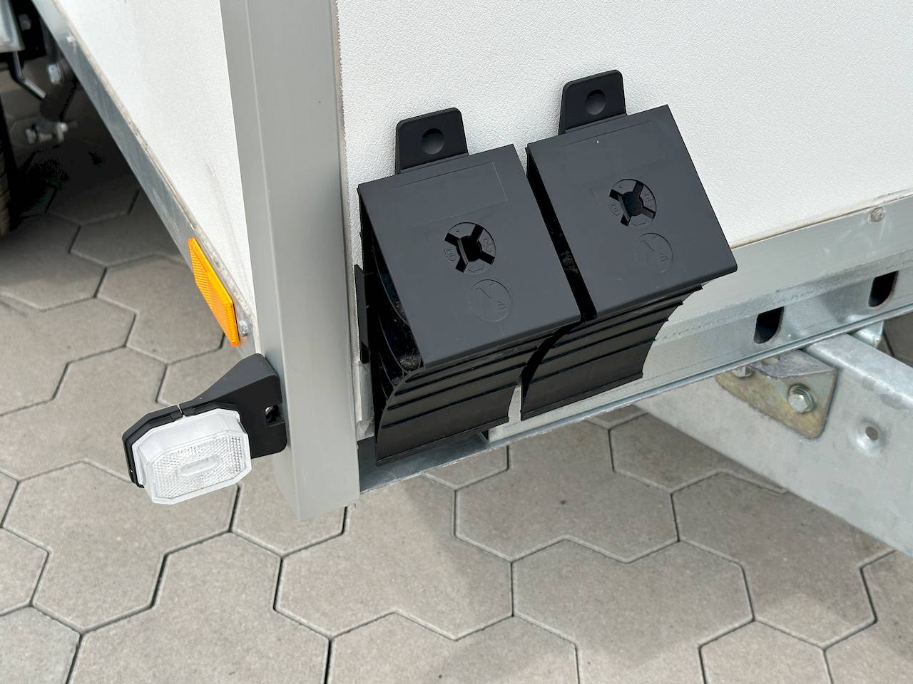 BLYSS F2030HTD | SEITENKLAPPE