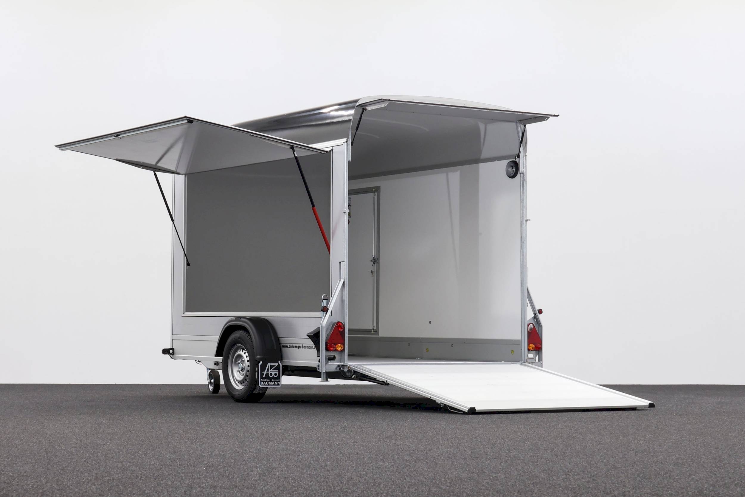 CHEVAL LIBERTE DEBON C400 WABENKERN ROADSTER