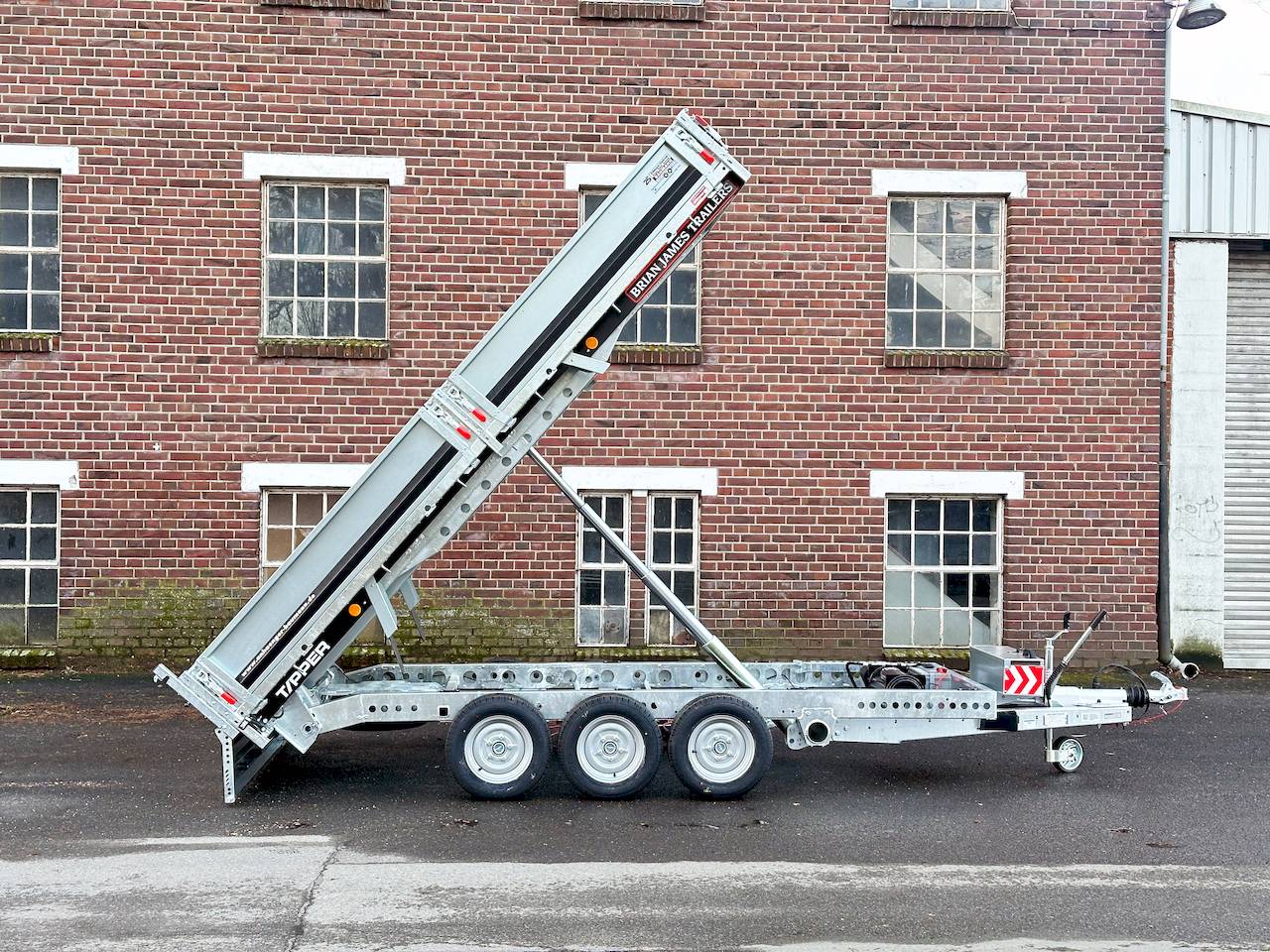 BRIAN JAMES TIPPER 526-3620-35-3-12 | TRIDEM | PENDELKLAPPE
