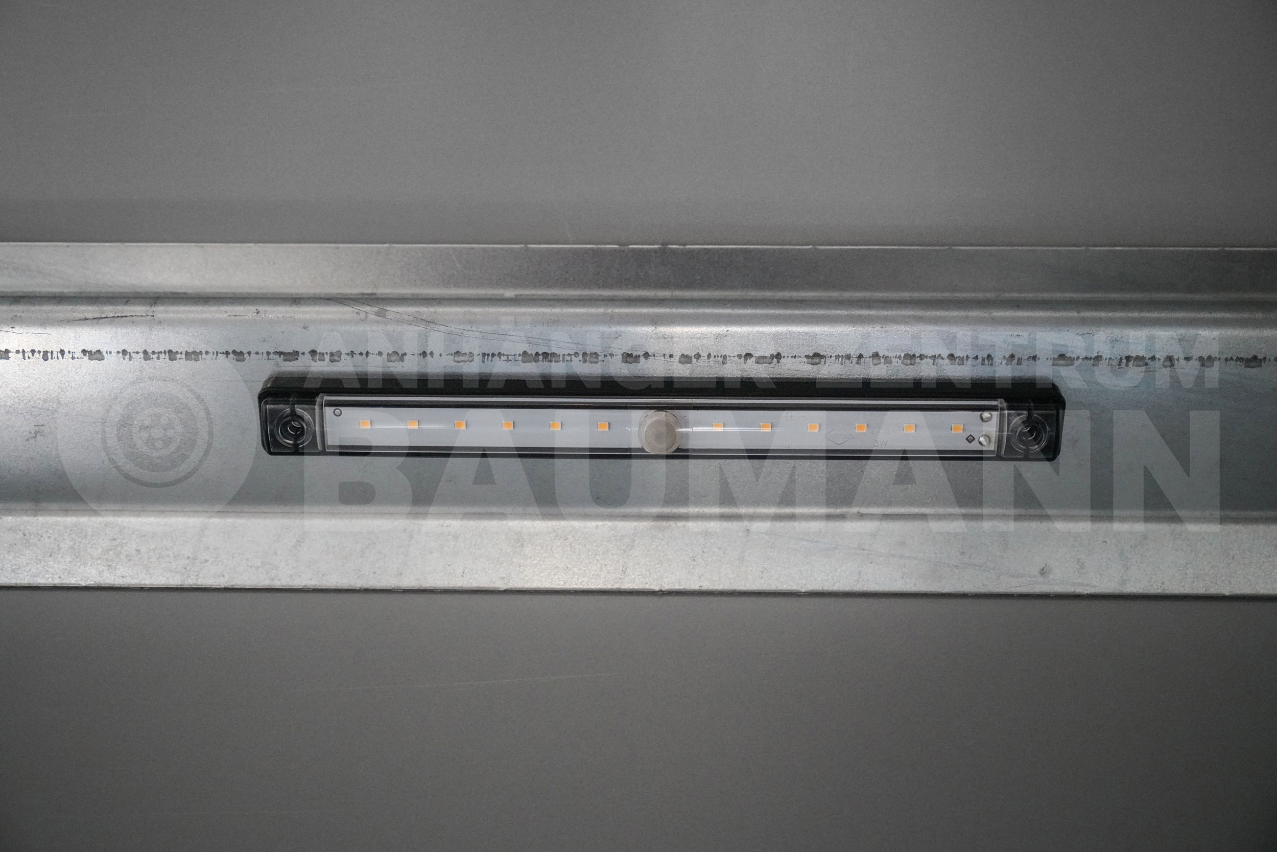 IFOR WILLIAMS P8G | 8x4 | 1400KG | STÜTZEN