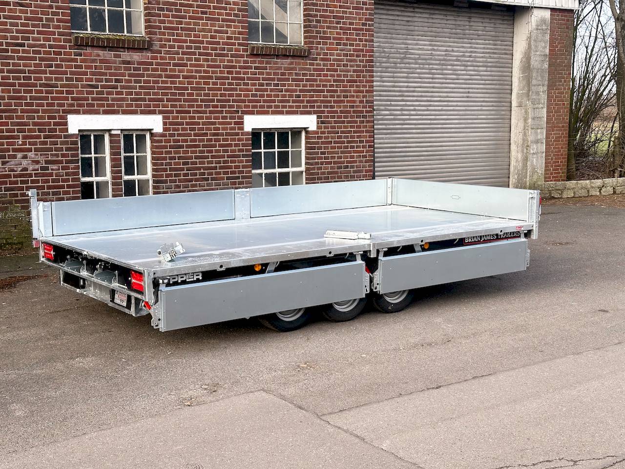 BRIAN JAMES TIPPER 526-4020-35-3-12 | TRIDEM | PENDELKLAPPE