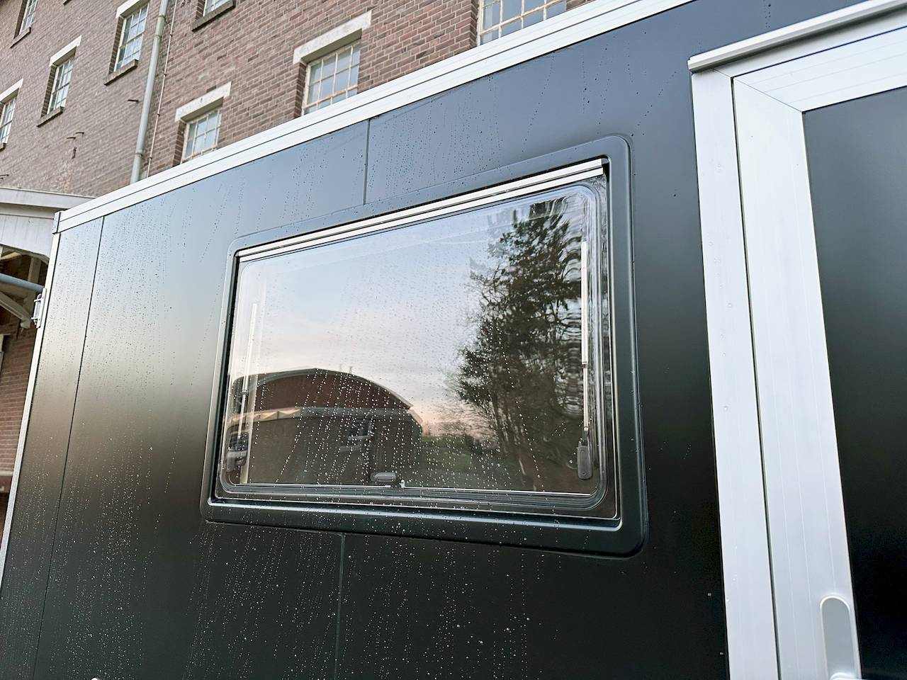 VEZEKO TK B 15.30 | BLACK | SEITENTÜR