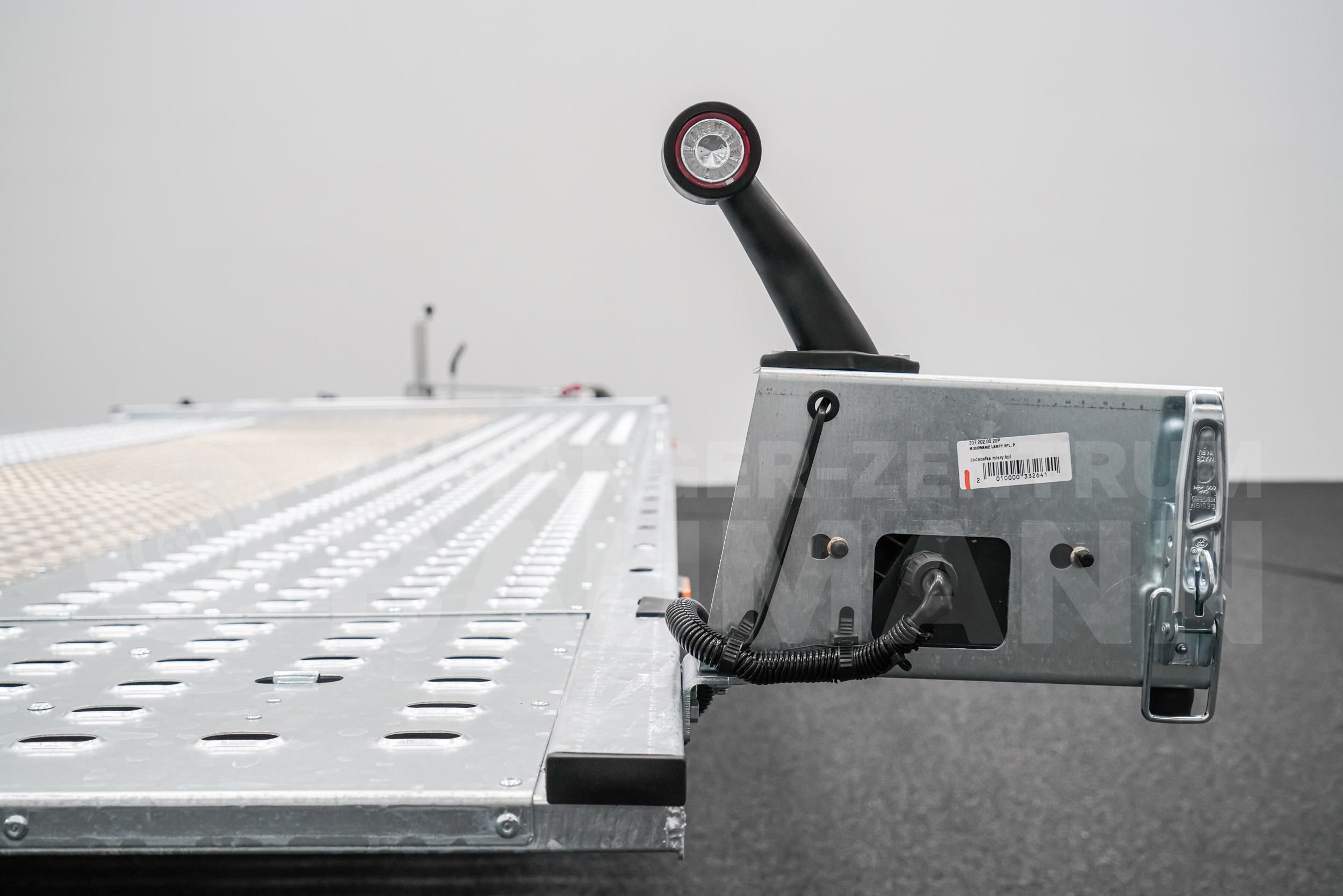 MARTZ GT KIPPBAR 480/3 3,5T | ALUBODEN MITTIG