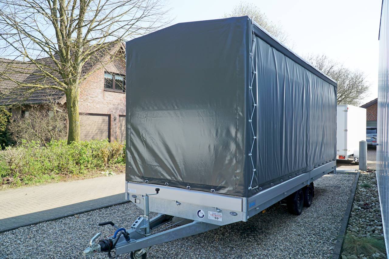 GESCHLOSSENER PLANENANHÄNGER - XXL - MIETEN