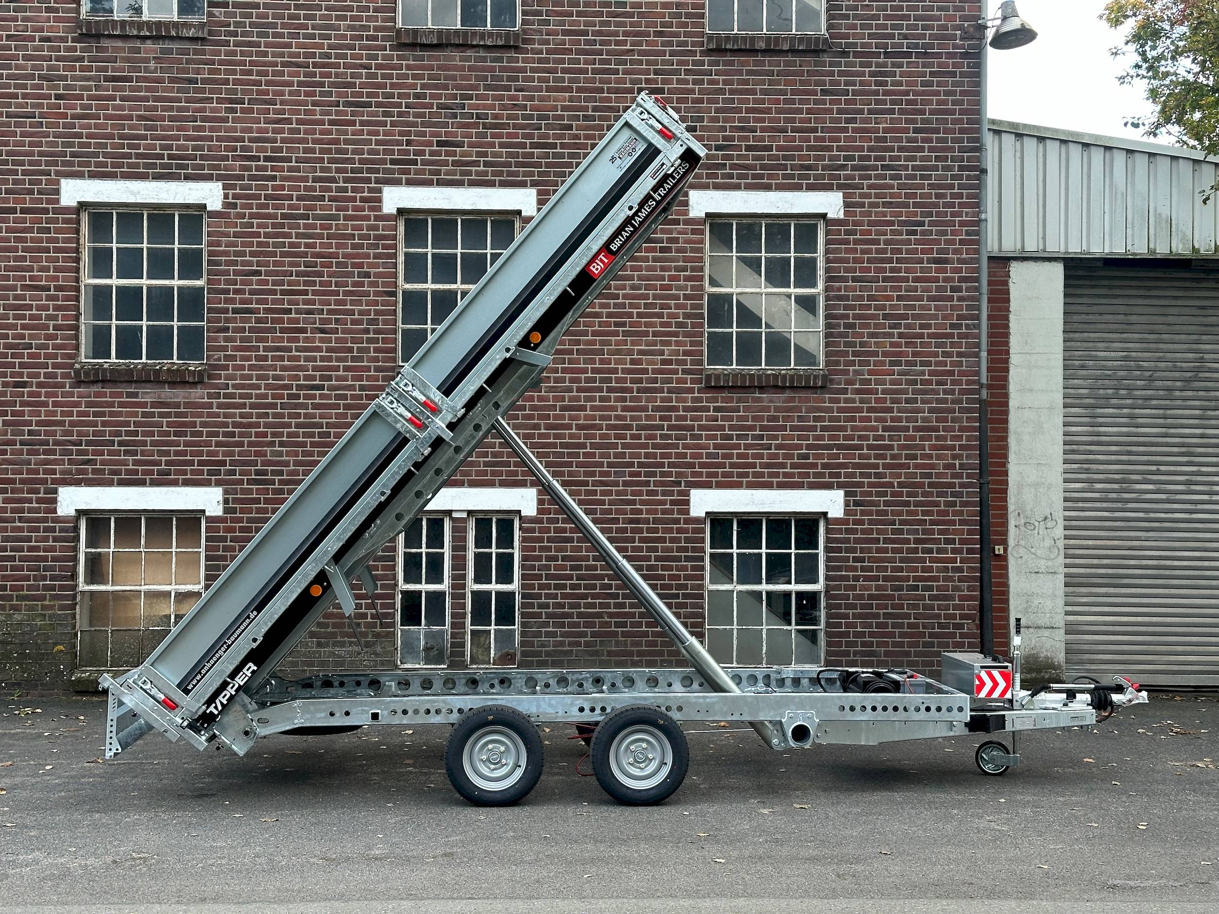 BRIAN JAMES TIPPER 526-4020-35-2-12 | PENDELKLAPPE