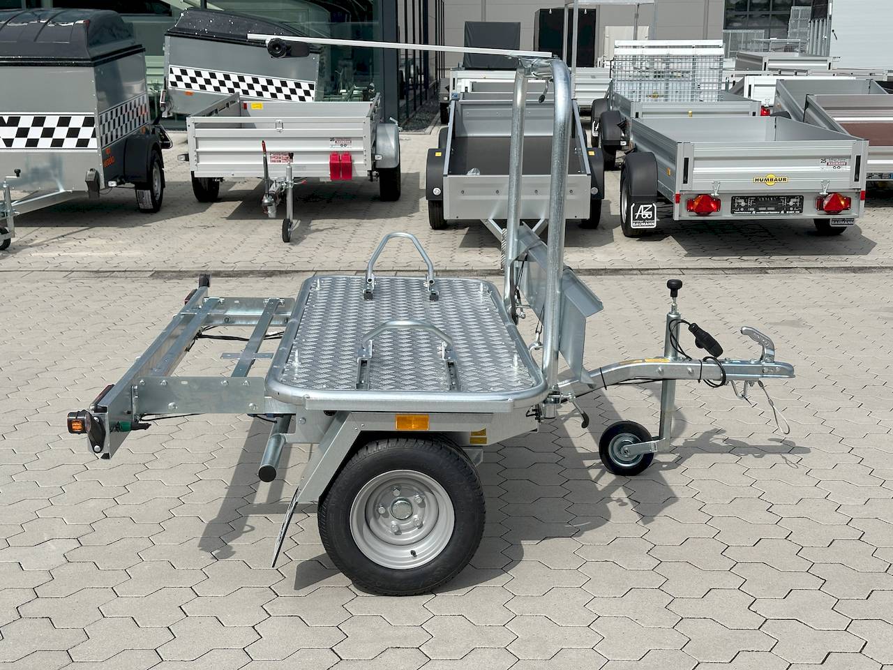 DEBON ROADSTER CAMP | WOHNMOBILANHÄNGER