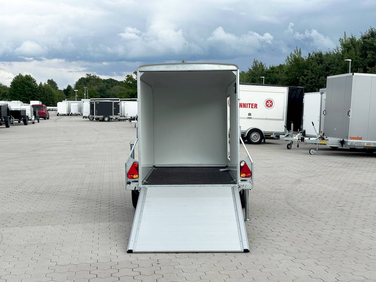 CHEVAL LIBERTE DEBON C255 V2 WABENKERN