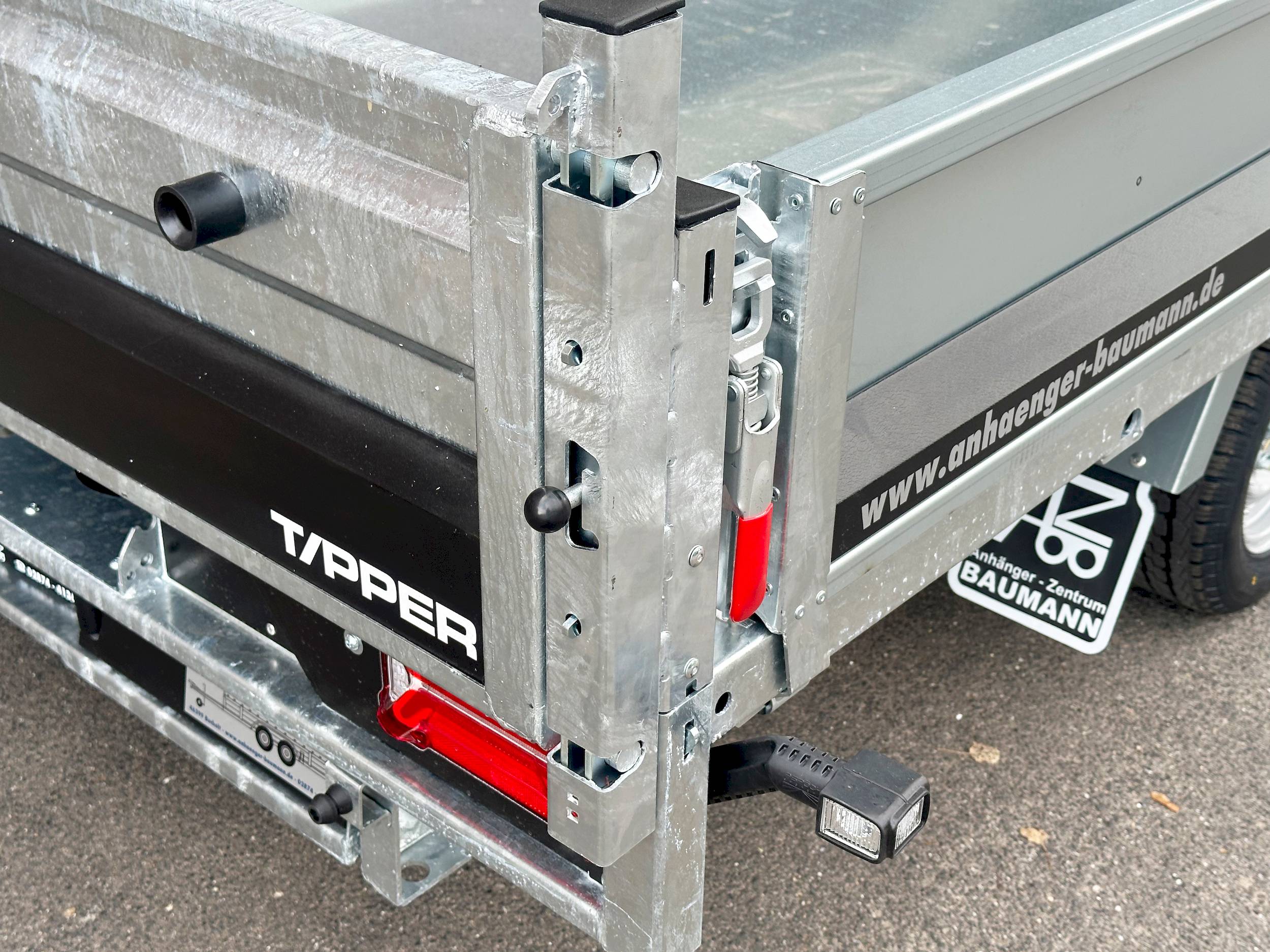 BRIAN JAMES TIPPER 526-4020-35-2-12 | PENDELKLAPPE