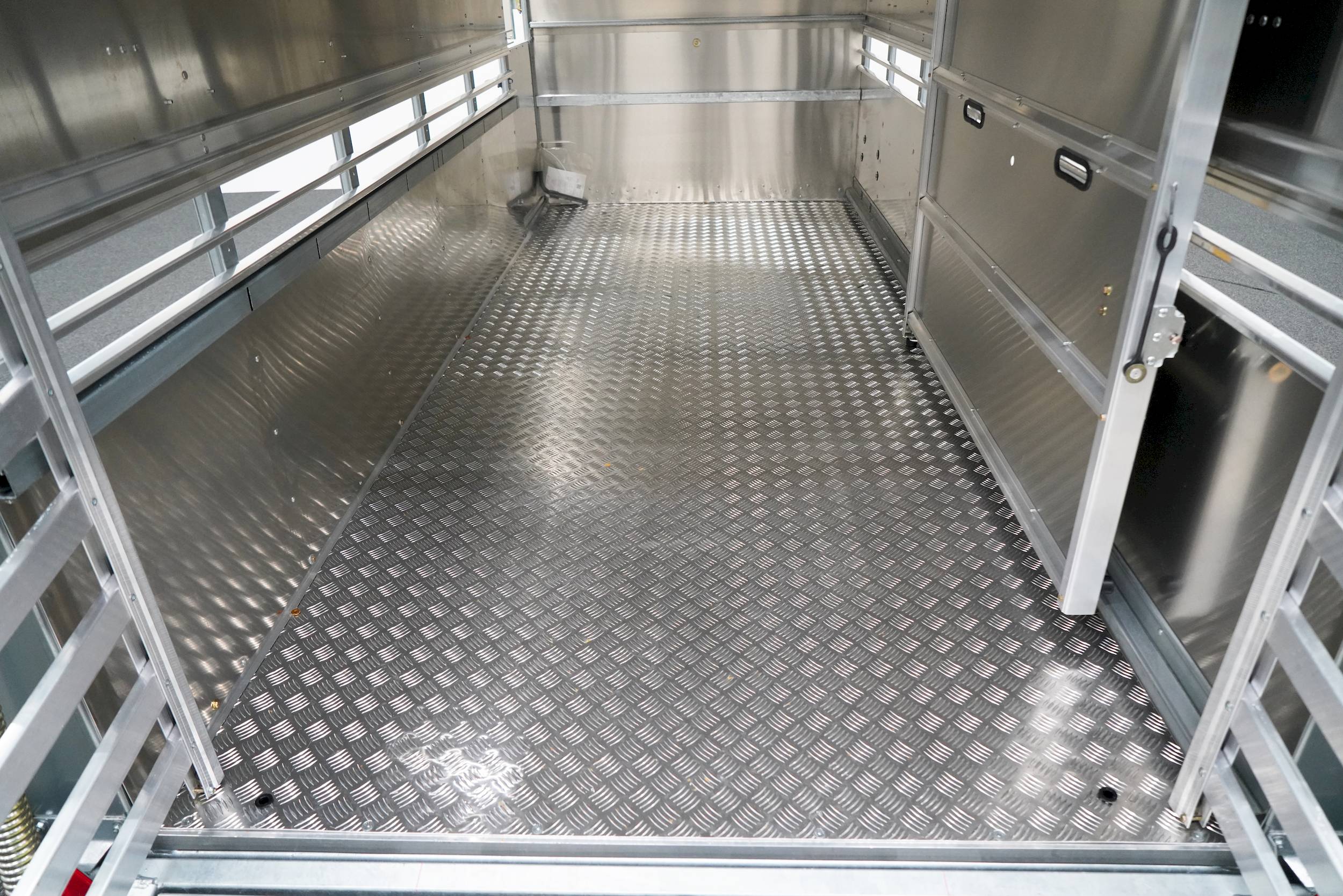 IFOR WILLIAMS TA5 HD | 12x6 | RAMPE-/TÜR-KOMBI