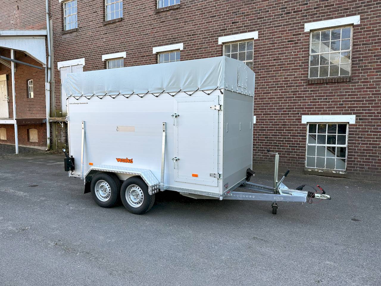 VEZEKO VT 2700 ALUBODEN | RAMPE-/TÜR-KOMBI