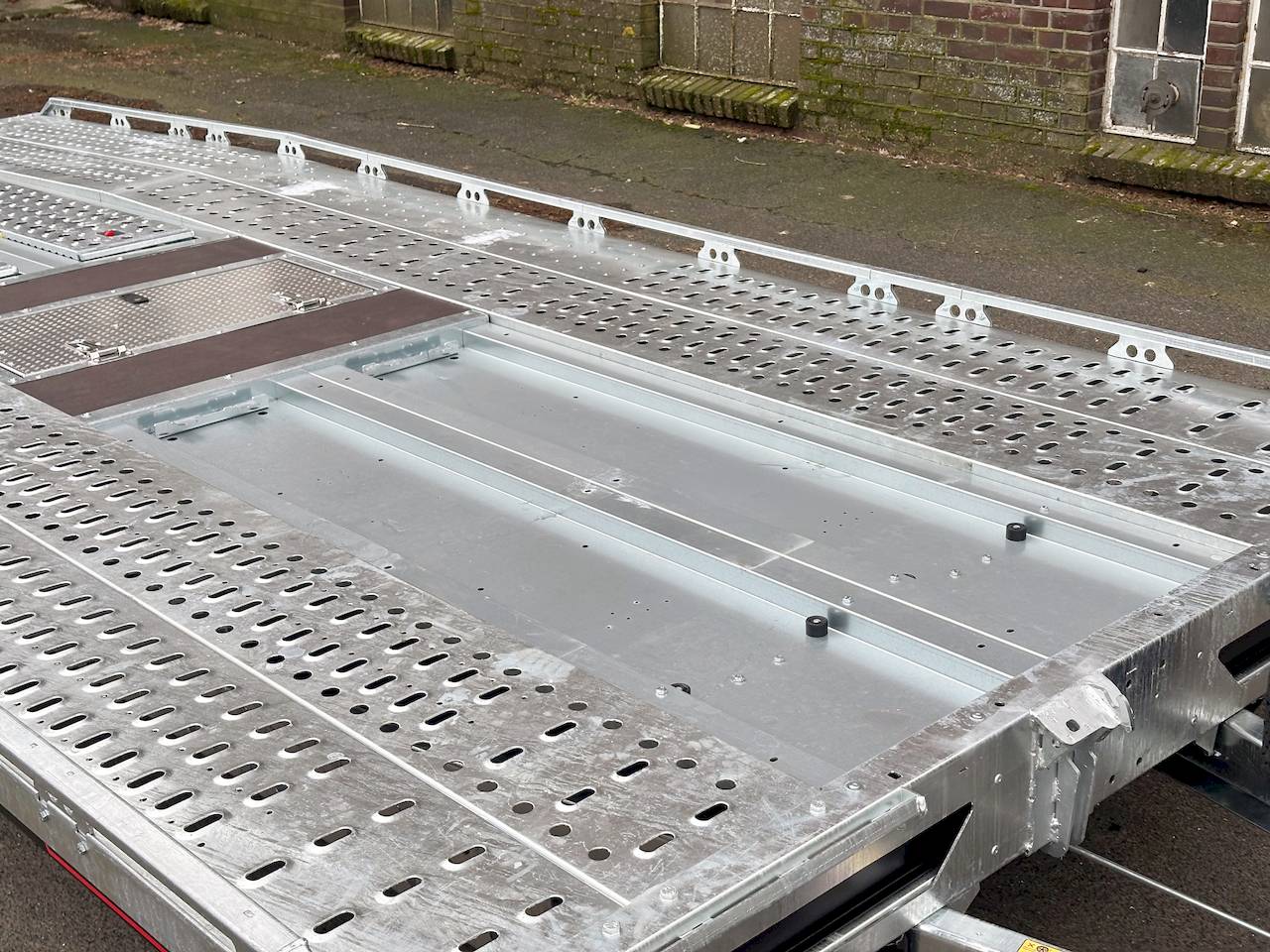 BRIAN JAMES T TRANSPORTER 231-5522-35-3-10 | TRIDEM 10" | RAMPEN 2,35M