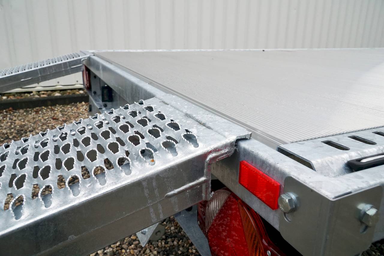HUMBAUR UNIVERSAL 3000 ALU