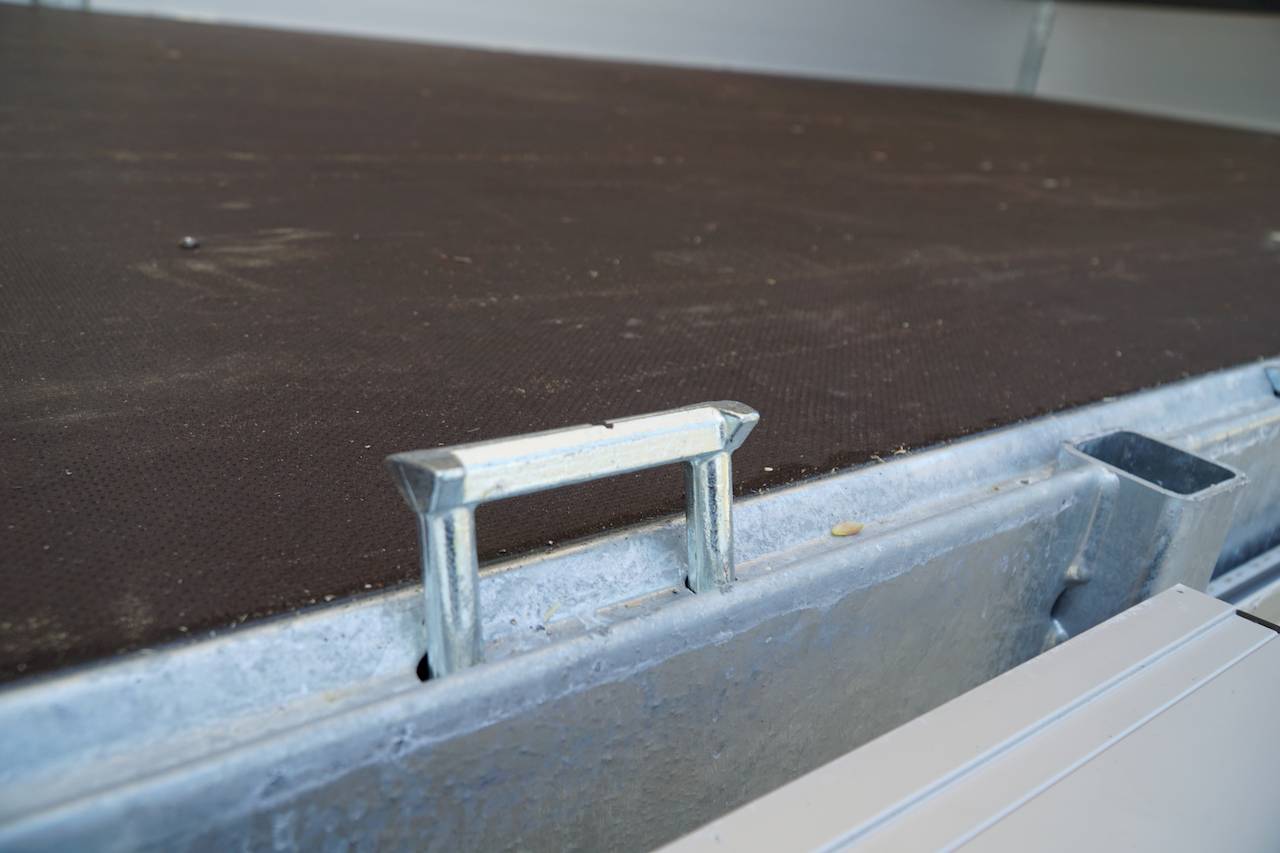 GESCHLOSSENER PLANENANHÄNGER - XXL - MIETEN