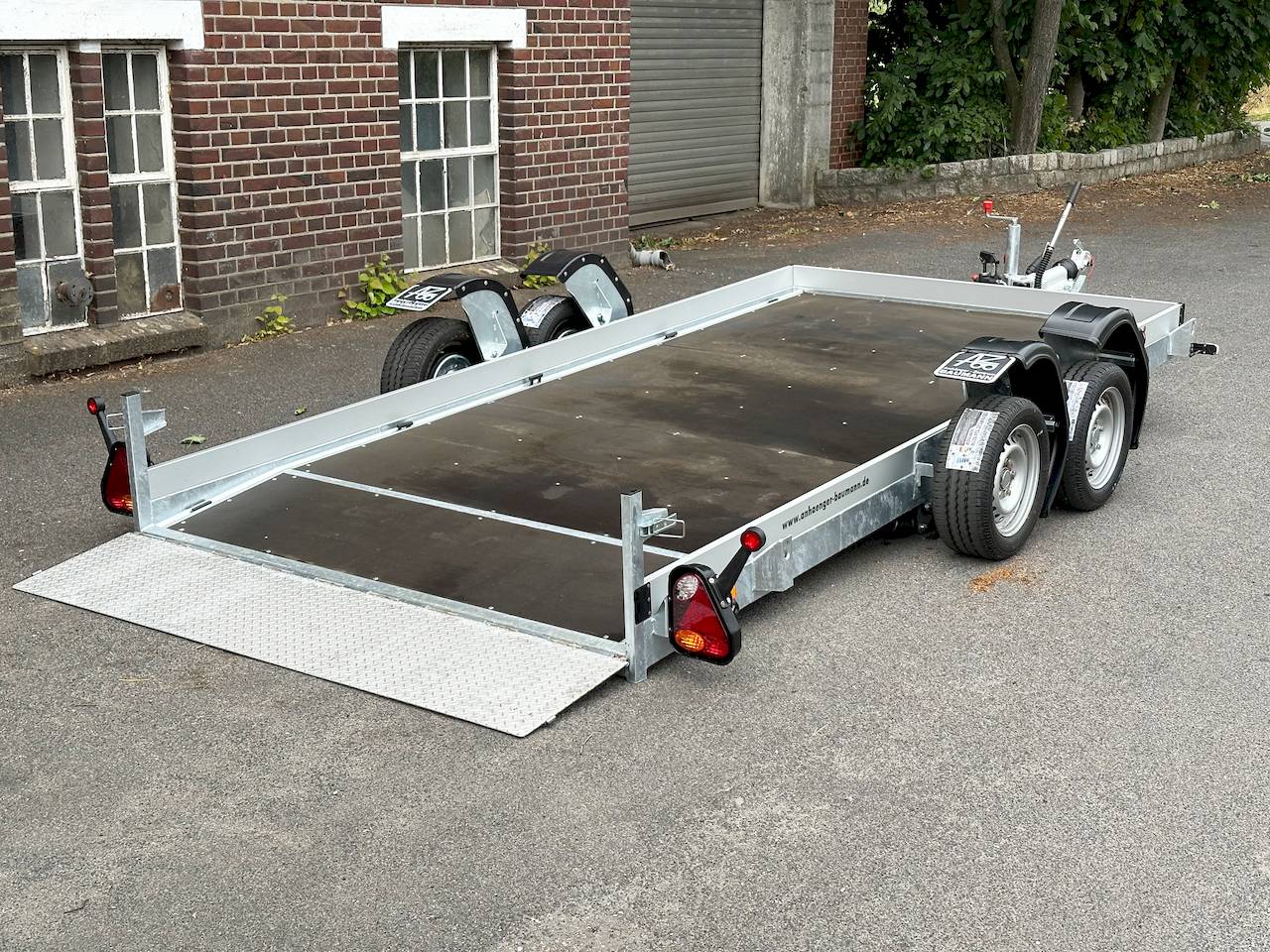 VEZEKO HUSKY CAR FB 35.39 | RAMPE