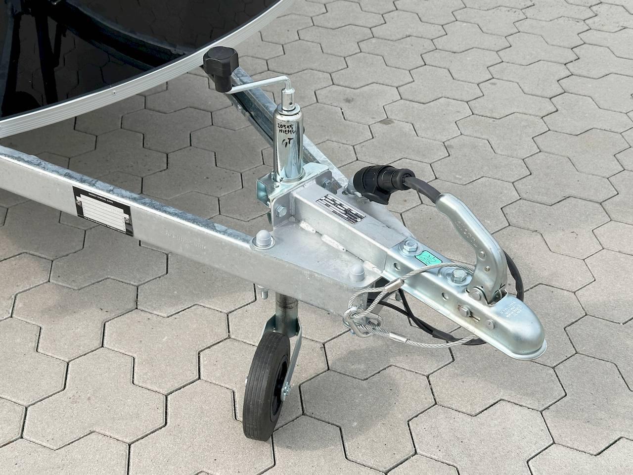 CHEVAL LIBERTE DEBON C255 V2 WABENKERN
