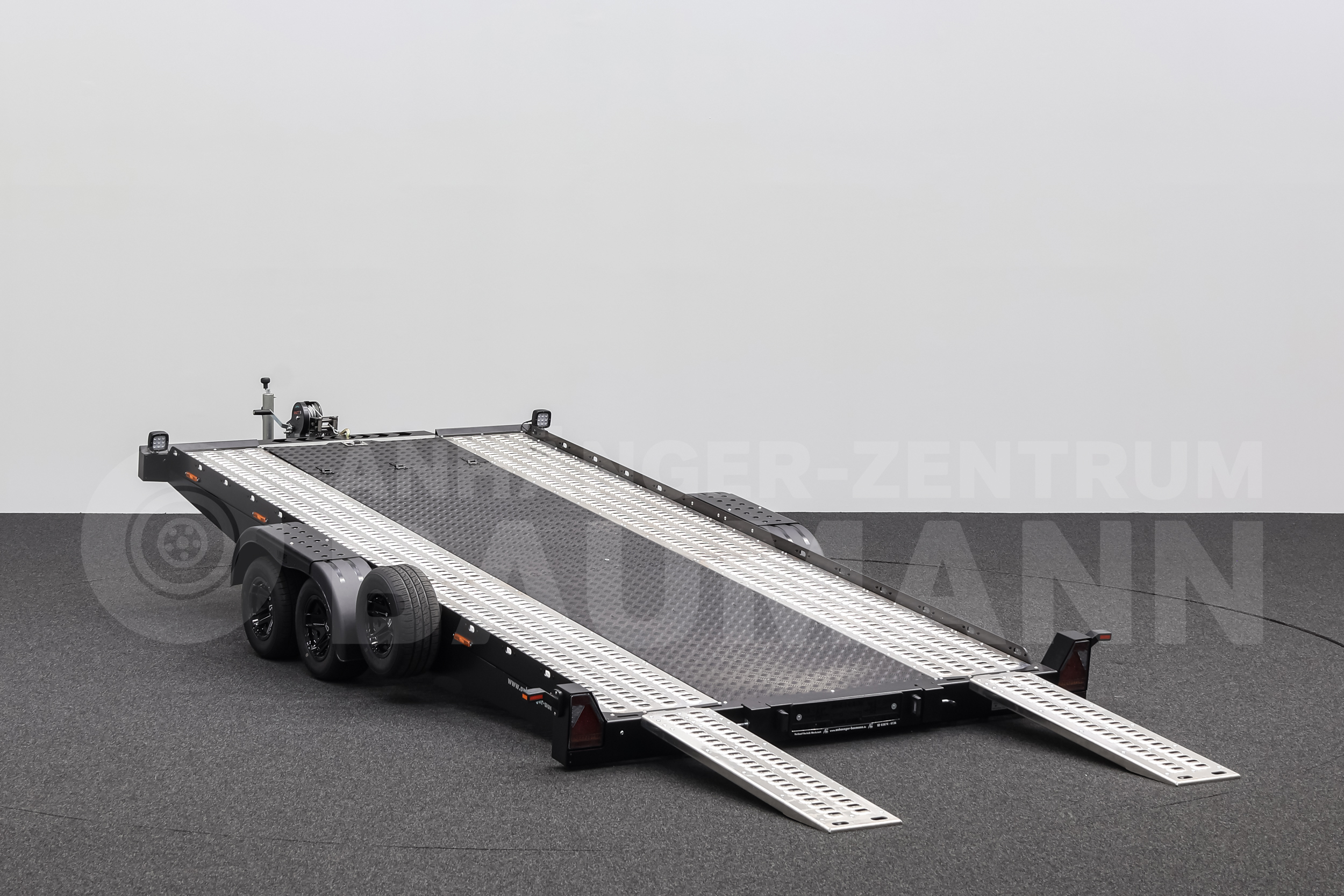 LORRIES PLAXX27-4520