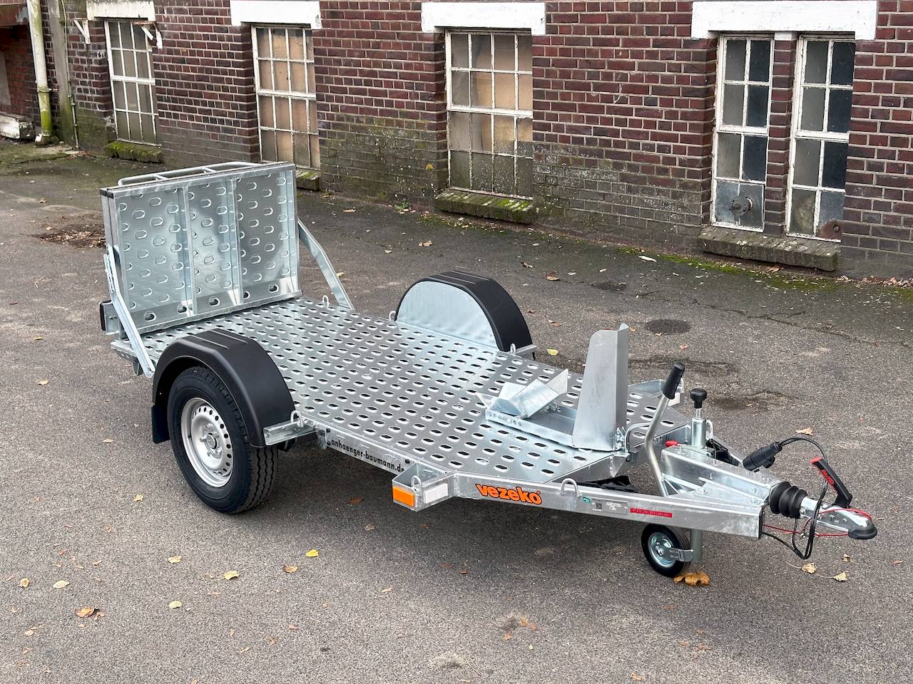 VEZEKO MOTOVAN A13