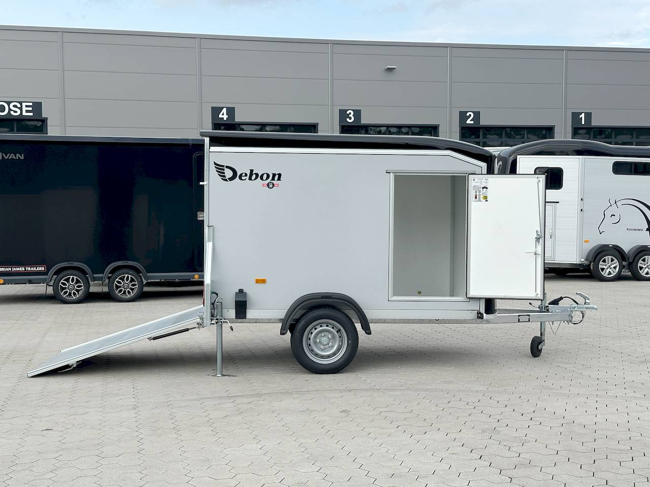 CHEVAL LIBERTE DEBON C255 V2 WABENKERN