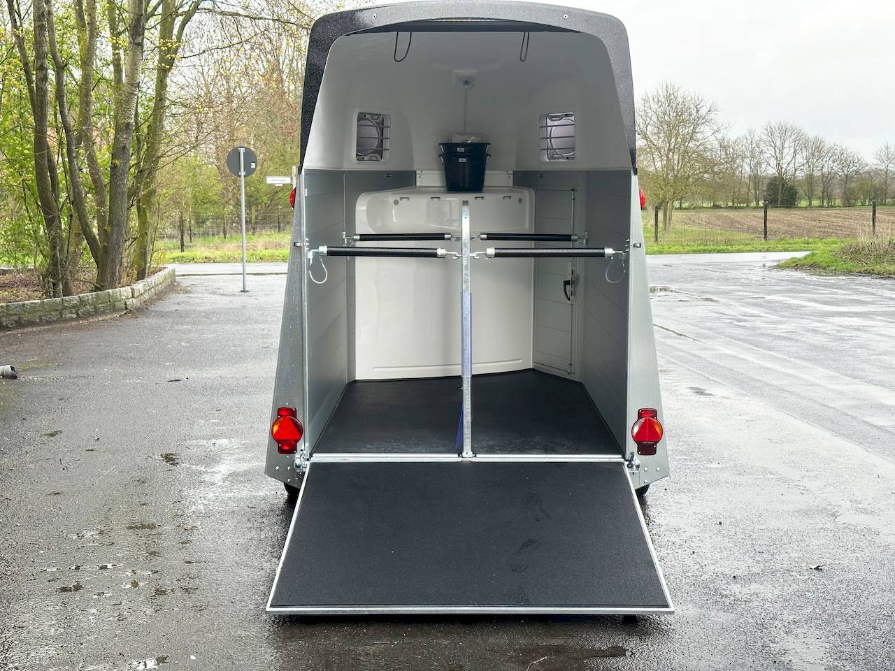 HUMBAUR EQUITOS ALU 2000 | BLACK