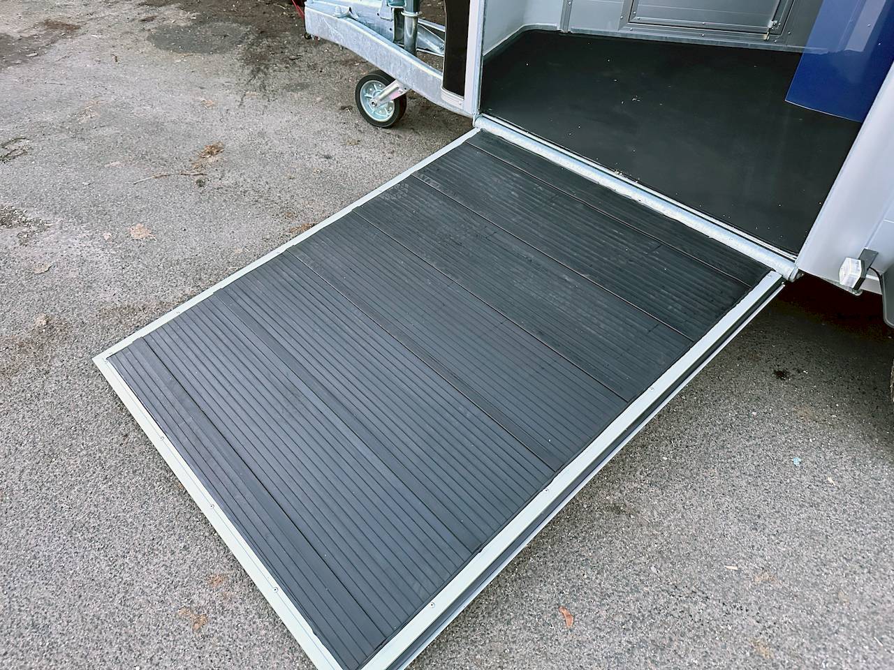 CHEVAL LIBERTE TOURING COUNTRY PREMIUM