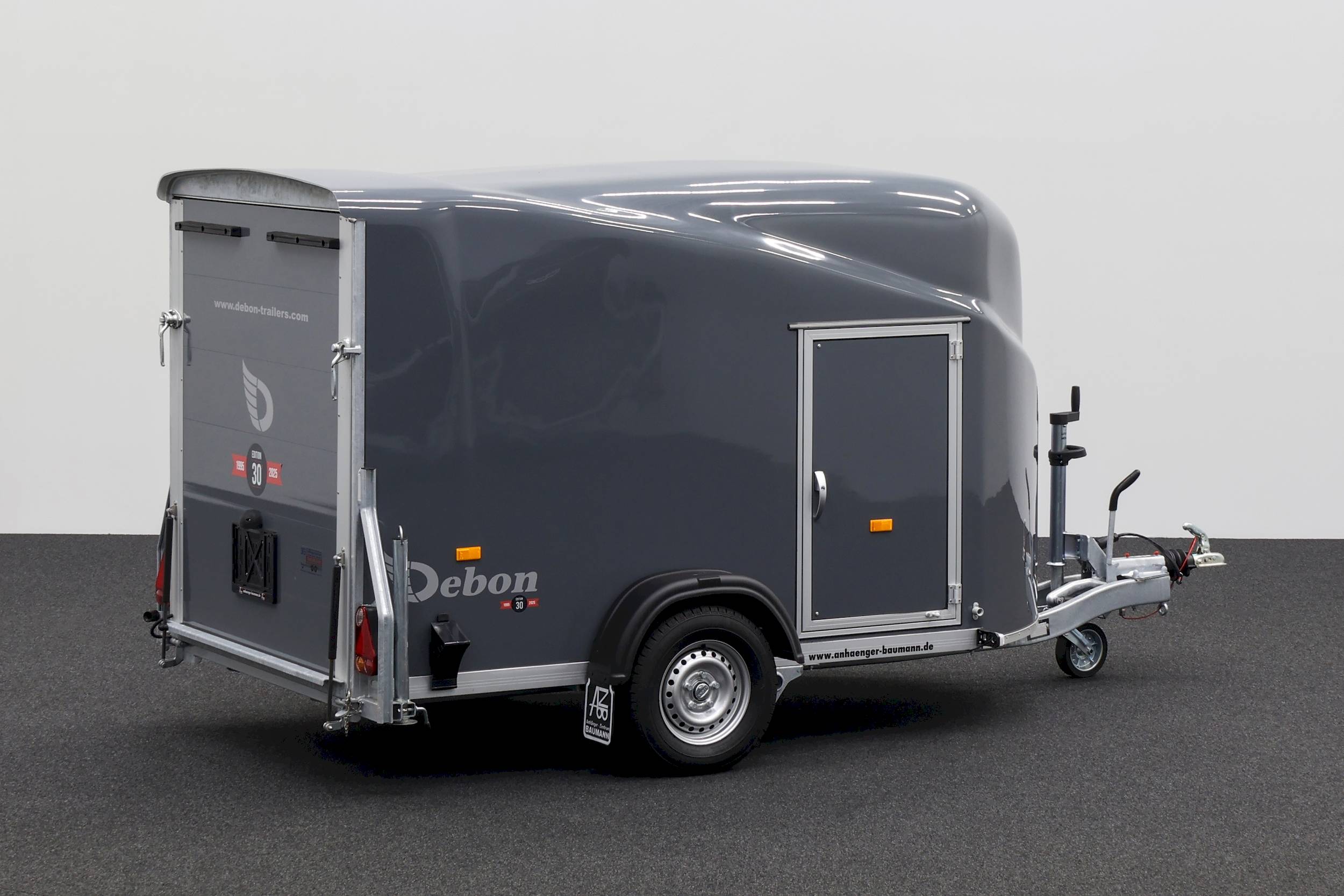 CHEVAL LIBERTE DEBON CARGO 1300