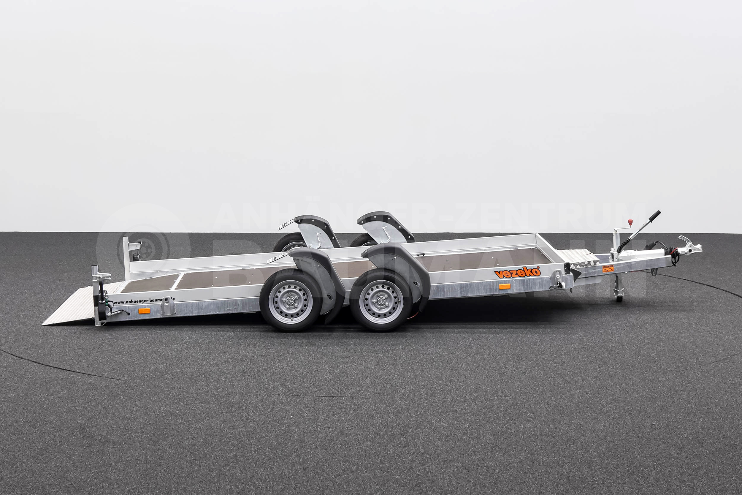 VEZEKO HUSKY CAR FB 35.39 | E-PUMPE | RAMPE