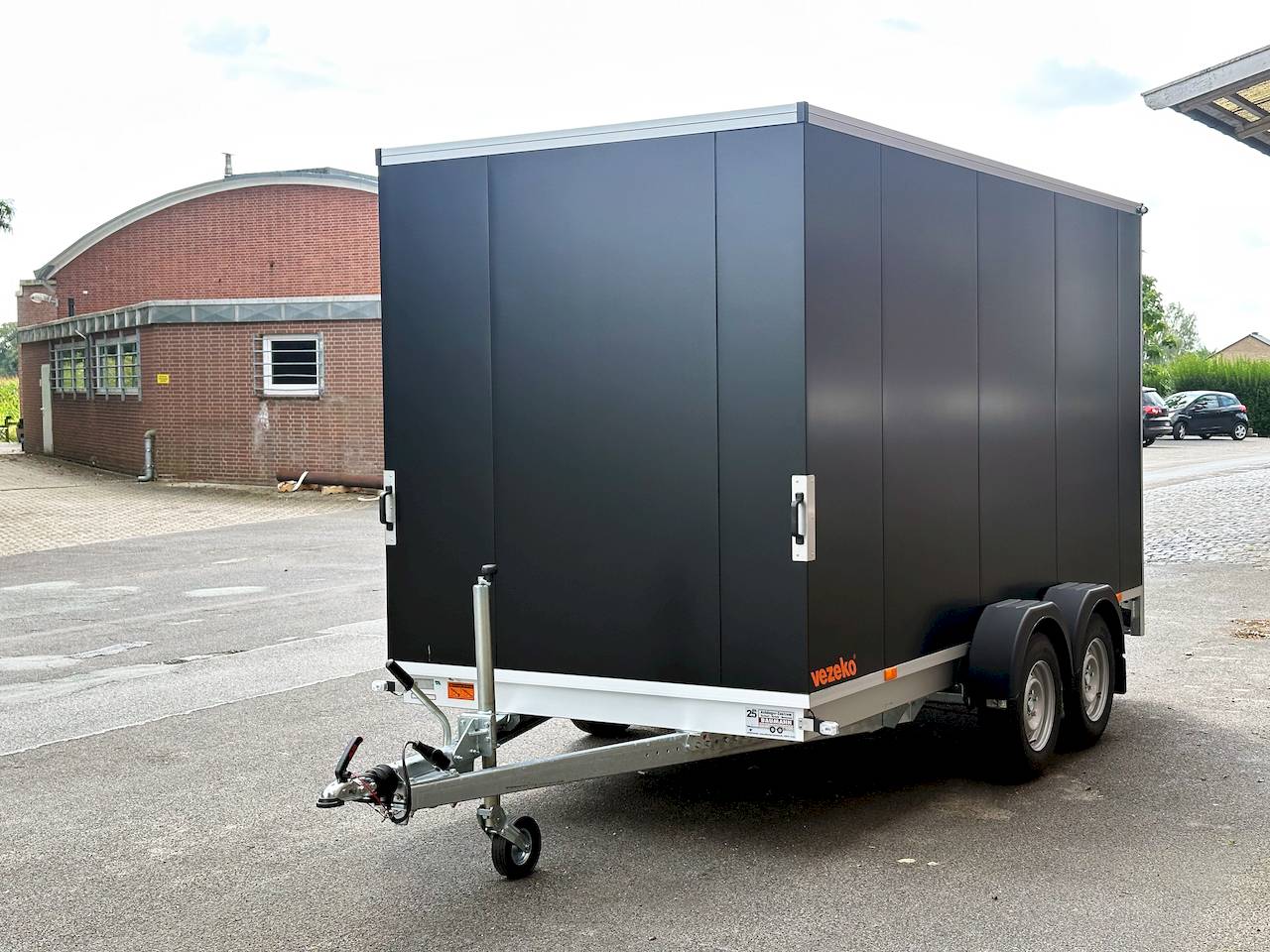 VEZEKO TK C 27.40 | BLACK | RAMPE | SEITENTÜR