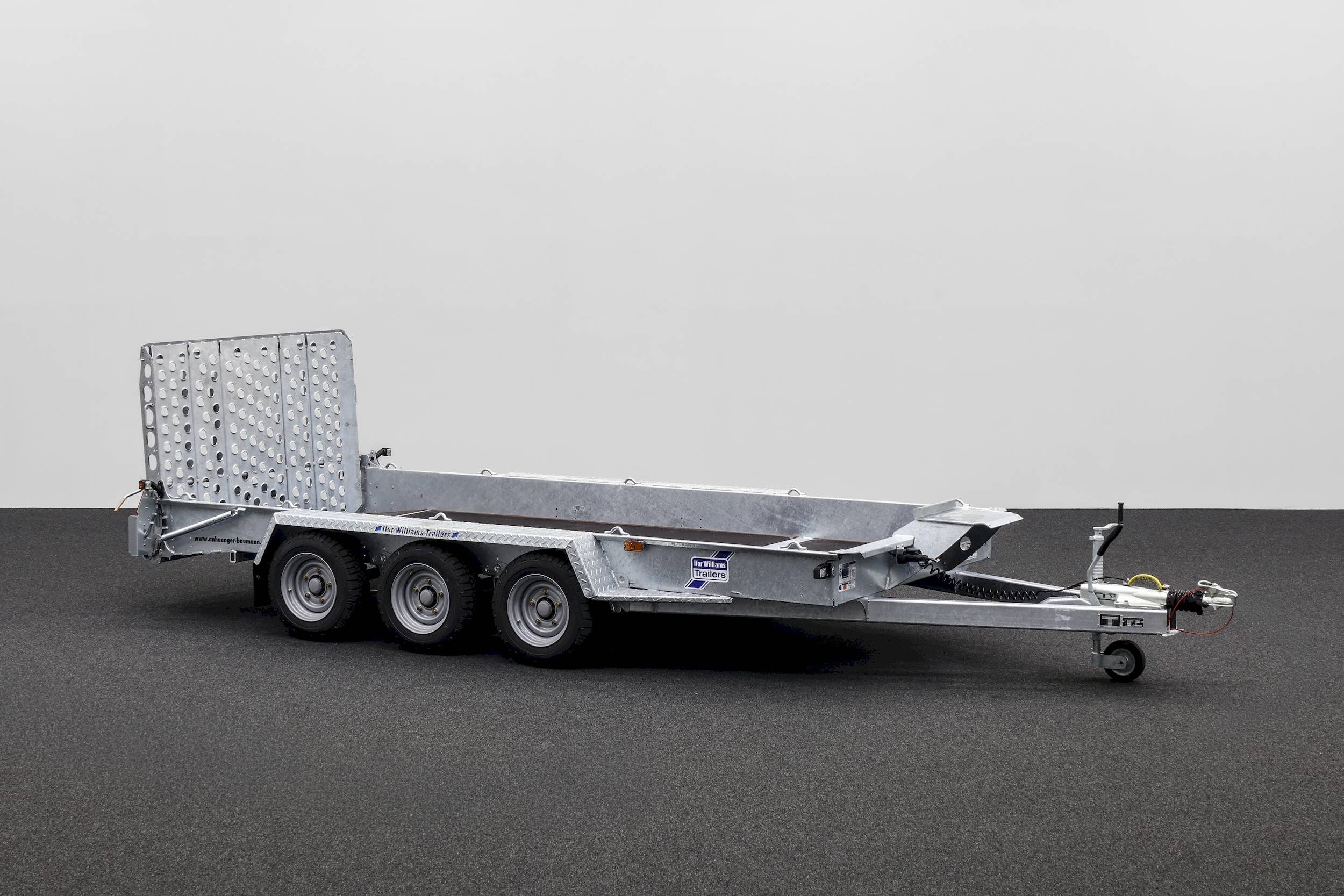 IFOR WILLIAMS GH146 TRIDEM | RAMPE