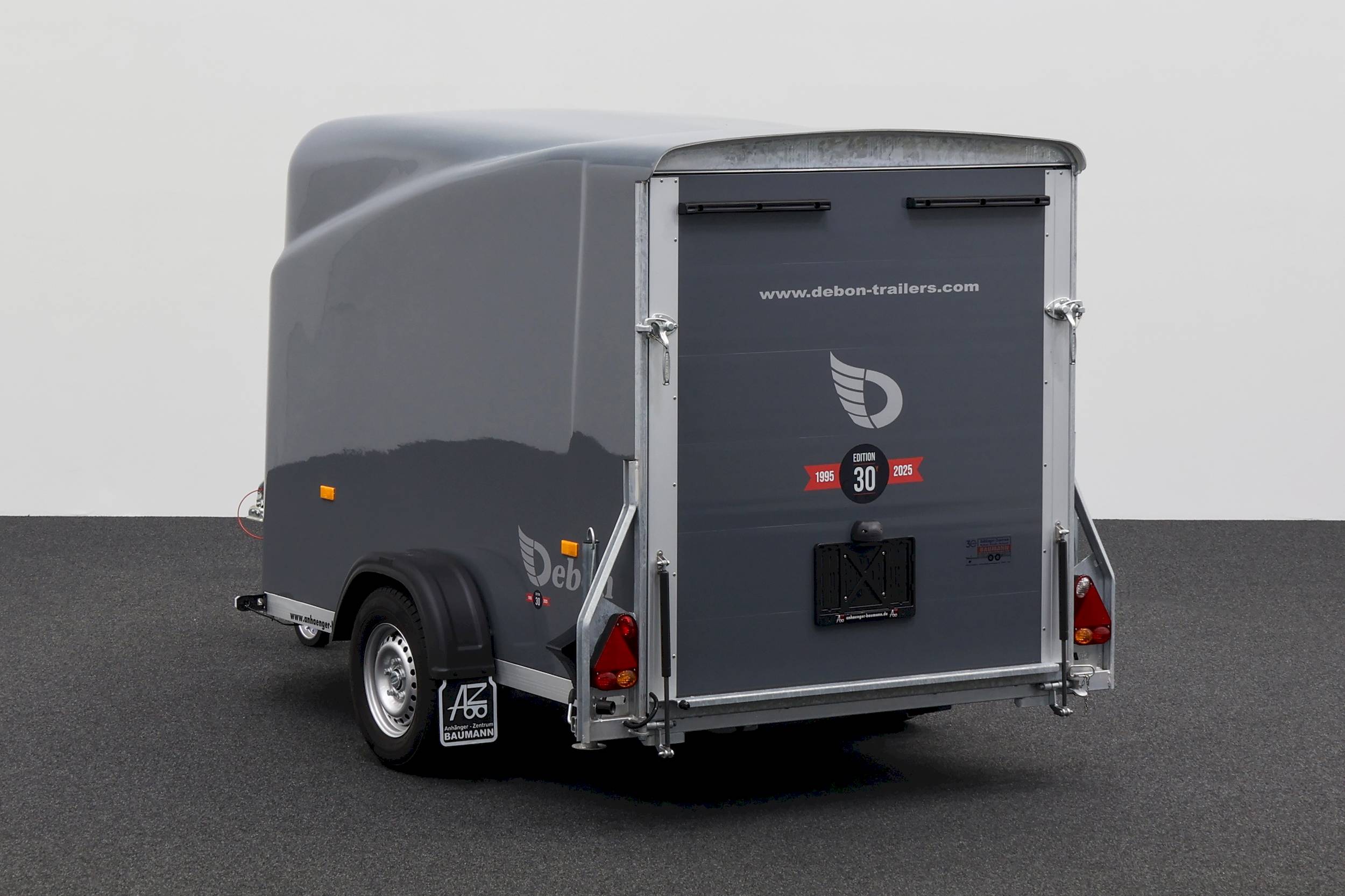 CHEVAL LIBERTE DEBON CARGO 1300