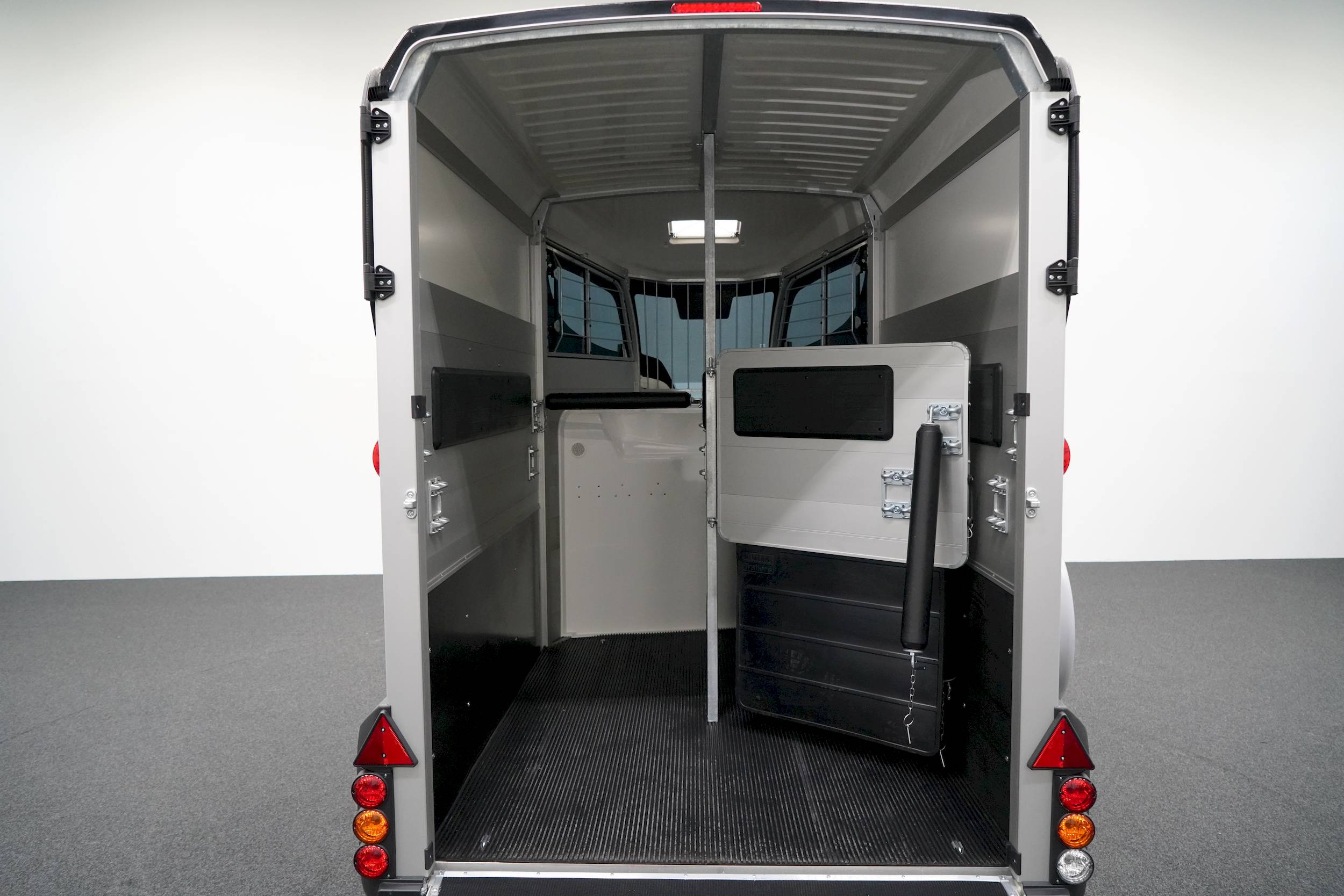 IFOR WILLIAMS HBX 506 | SCHWARZ