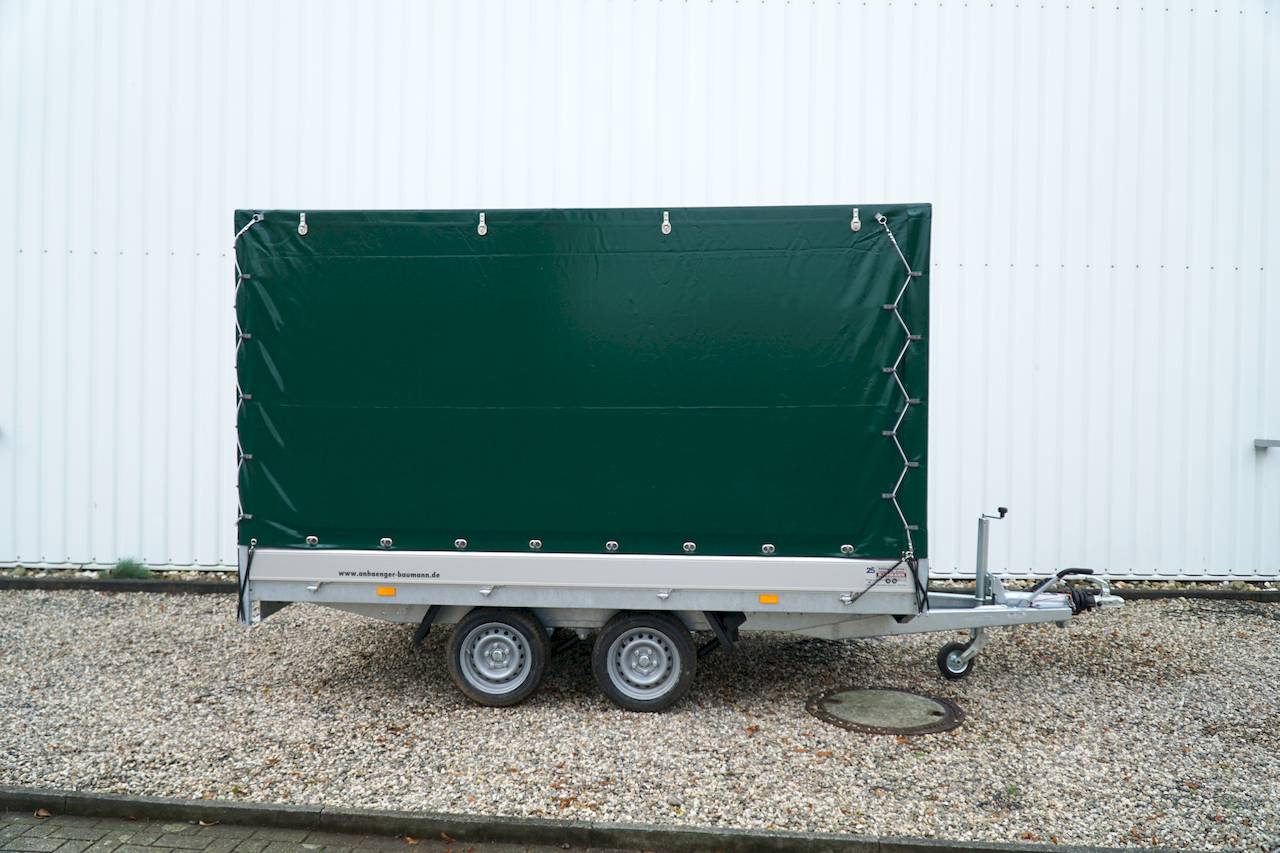 GESCHLOSSENER PLANENANHÄNGER - L - MIETEN