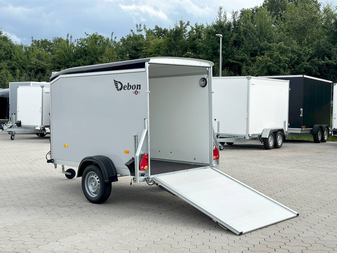 CHEVAL LIBERTE DEBON C255 V2 WABENKERN