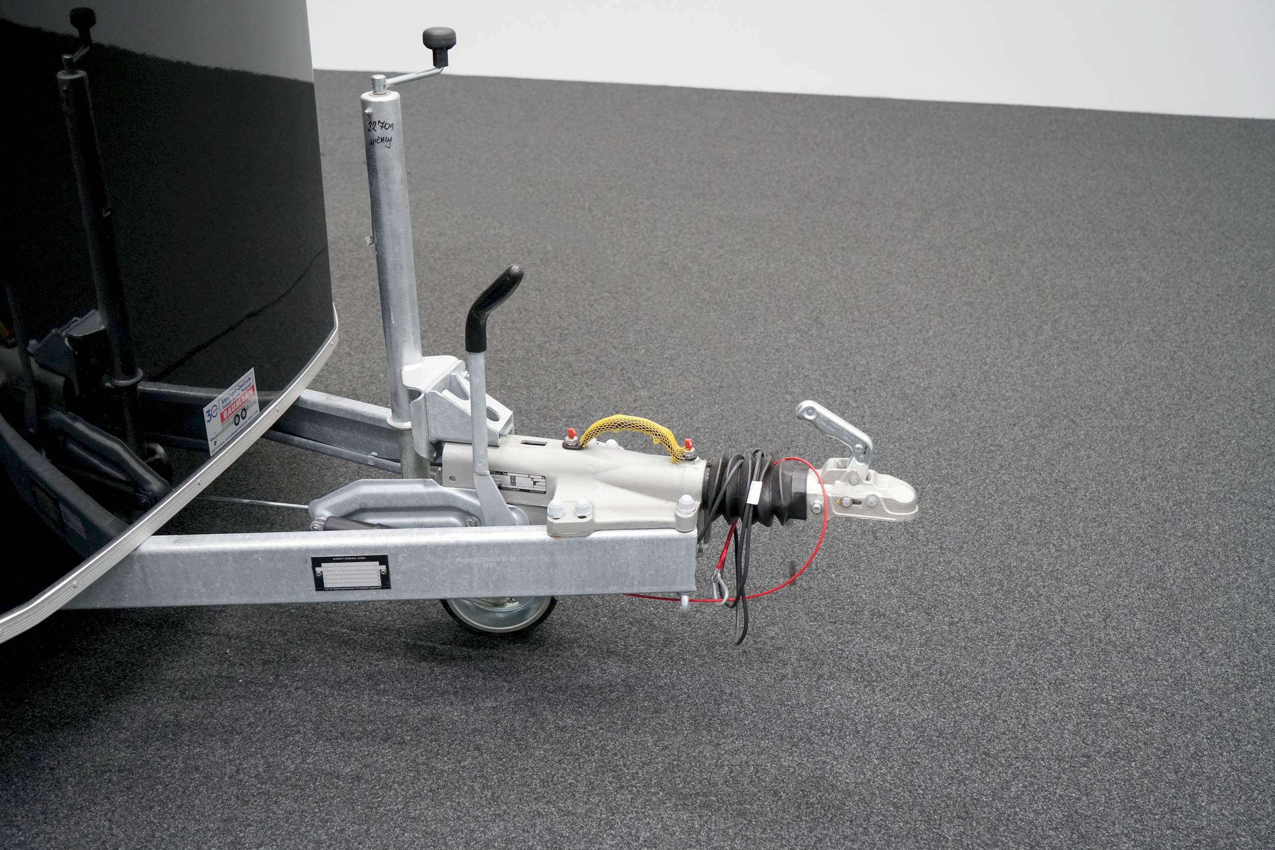 CHEVAL LIBERTE DEBON C800 ALU ROADSTER