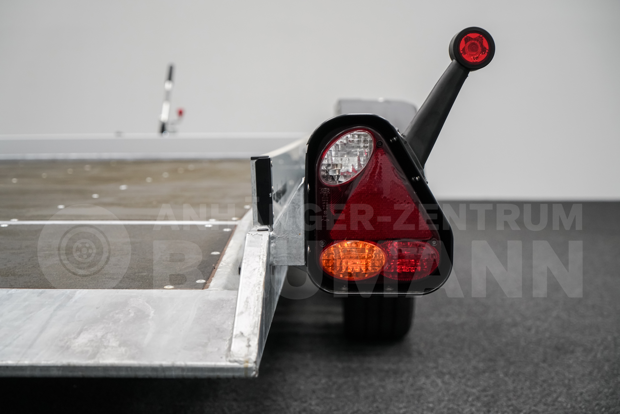 VEZEKO HUSKY CAR FB 35.39