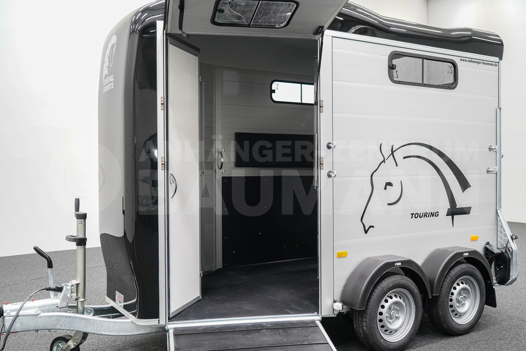 CHEVAL LIBERTE TOURING COUNTRY PREMIUM