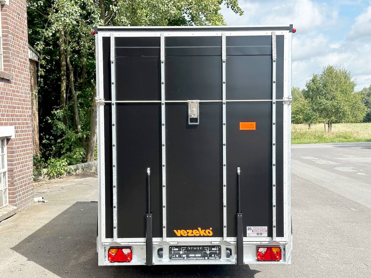 VEZEKO TK C 27.40 | BLACK | RAMPE | SEITENTÜR