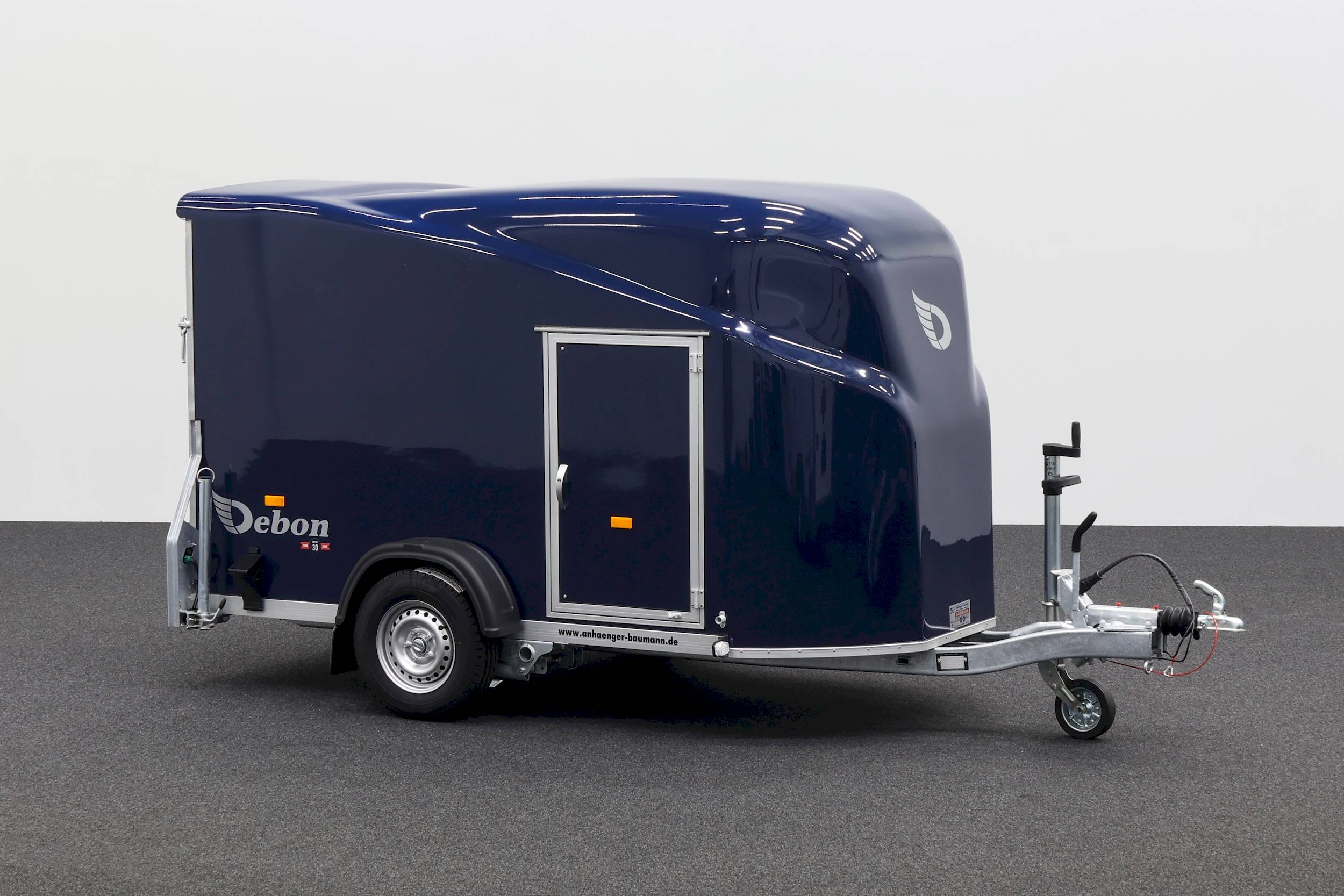 CHEVAL LIBERTE DEBON CARGO 1300